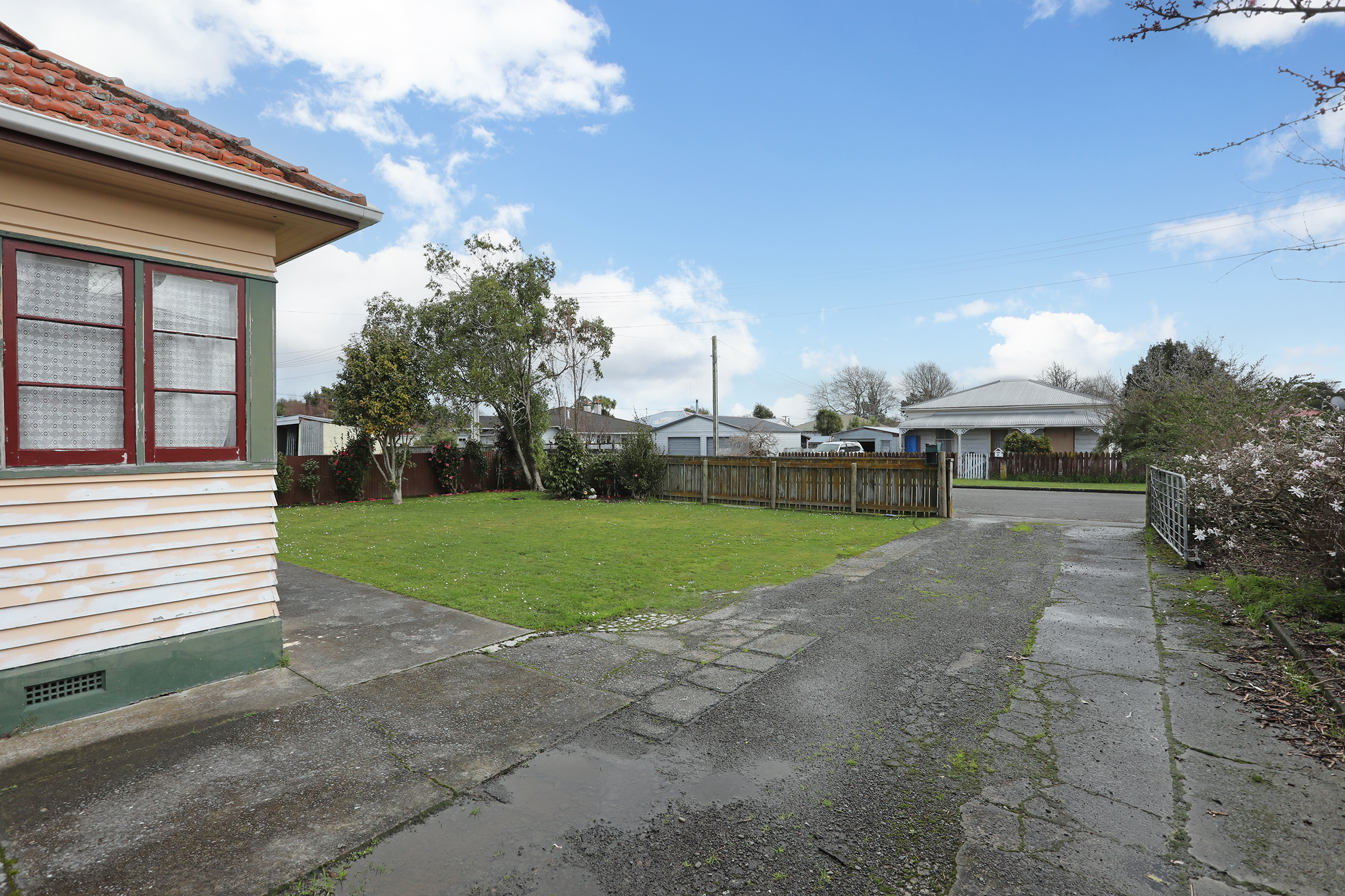 Property Picture: First Home or Great Investment Opportunity 