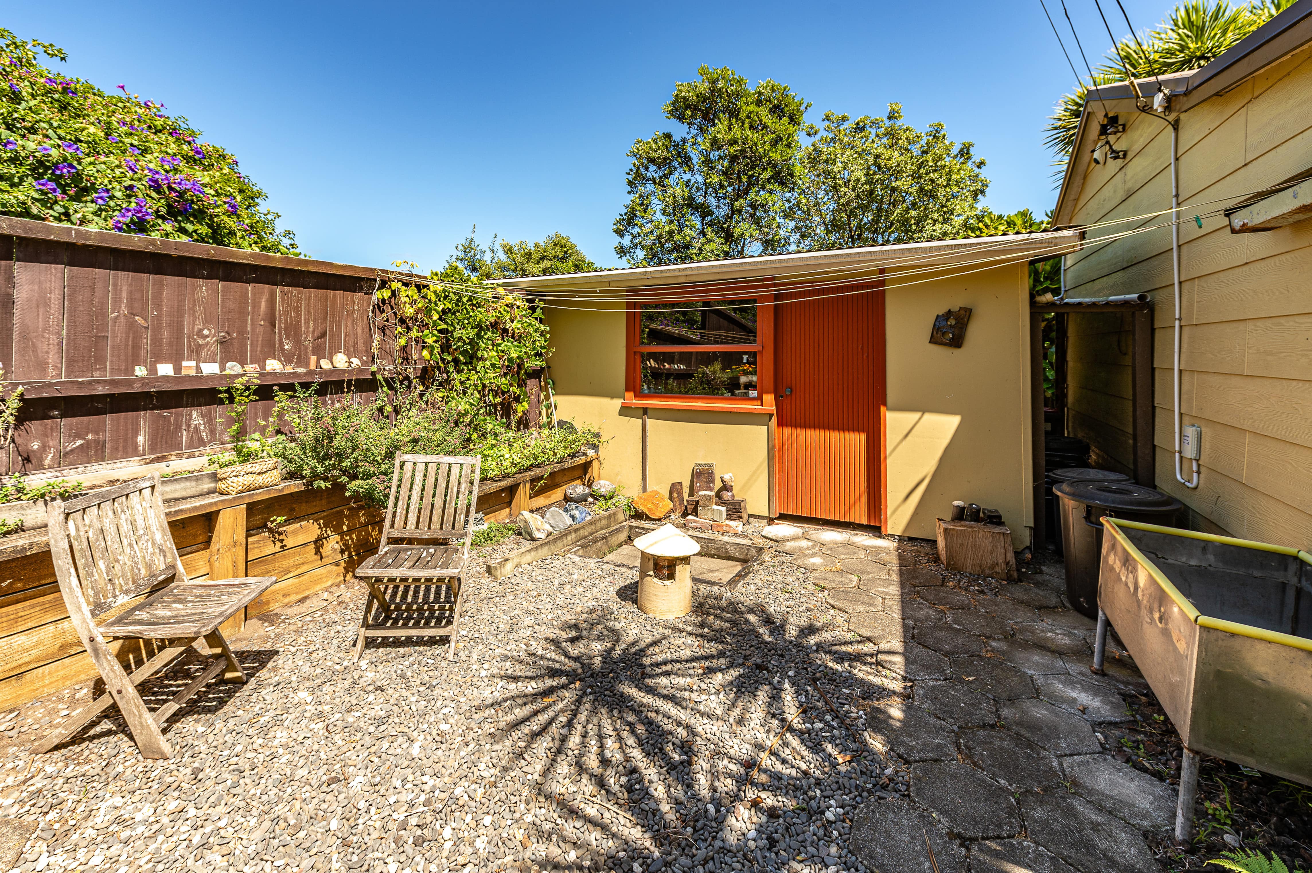 Property Picture: Retreat to Nature in Your Very Own Coastal Cottage