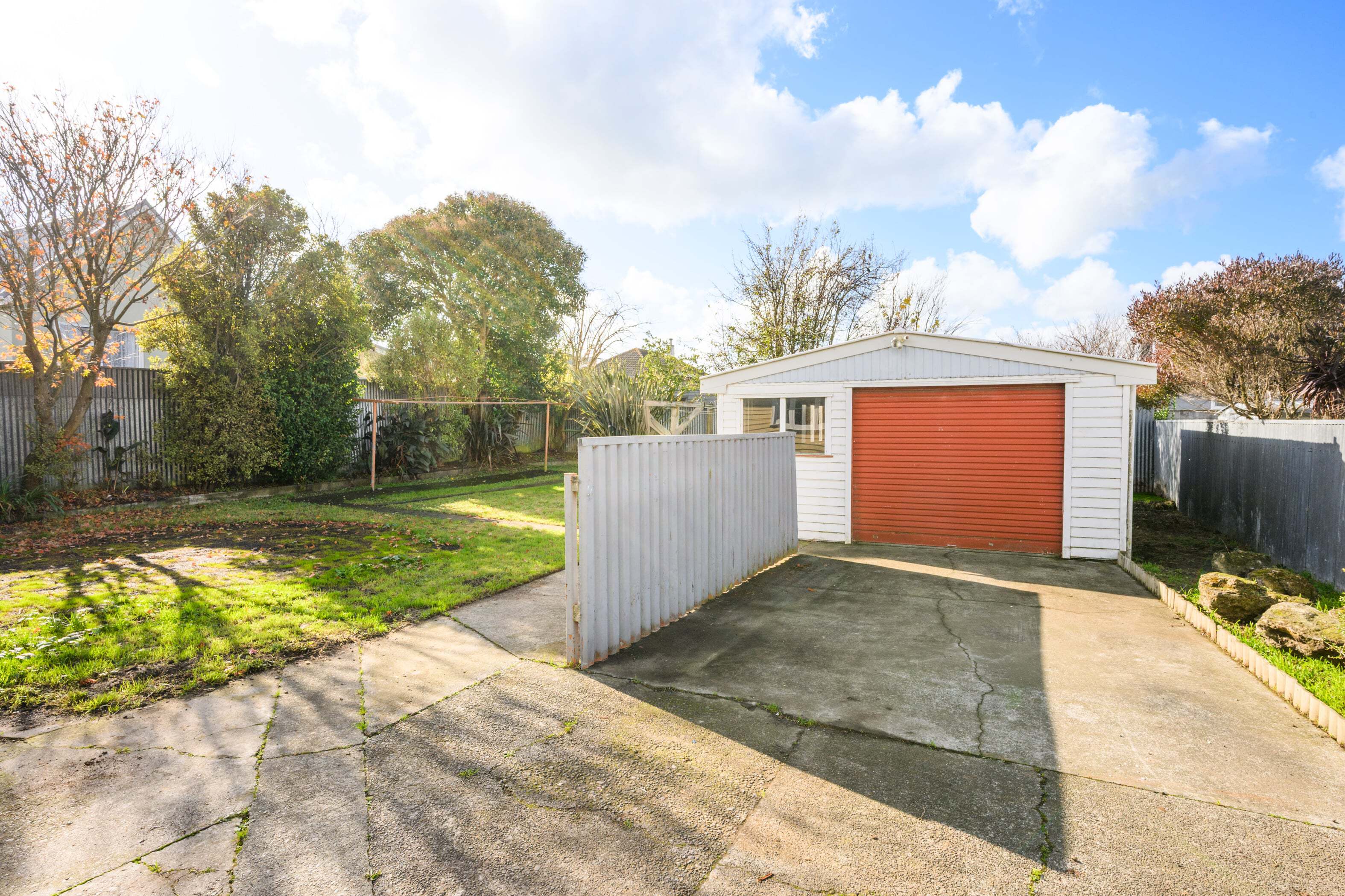 Property Picture: Solid Start or Smart Investment!