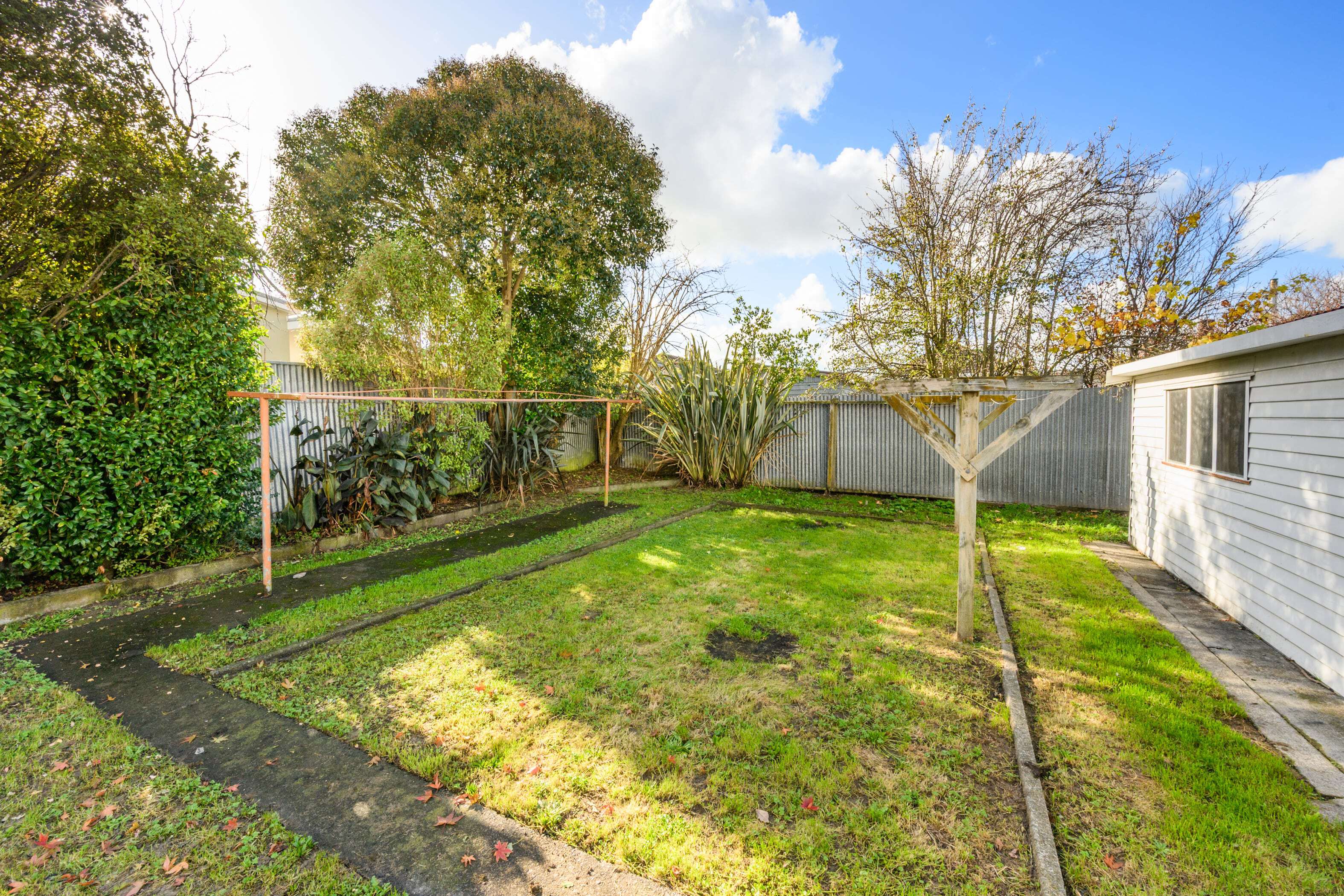 Property Picture: Solid Start or Smart Investment!