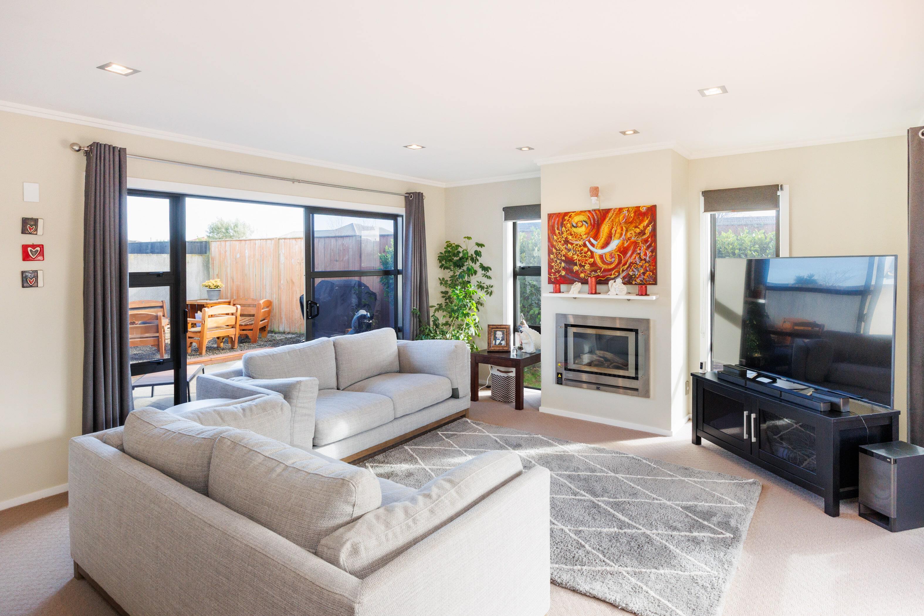 Property Picture: Modern Living With Style