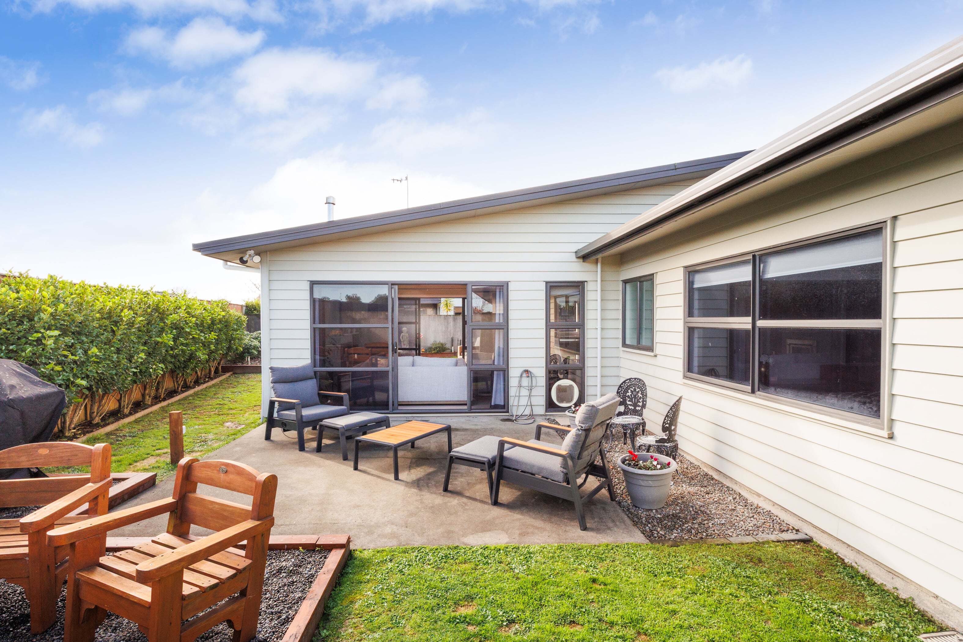 Property Picture: Modern Living With Style