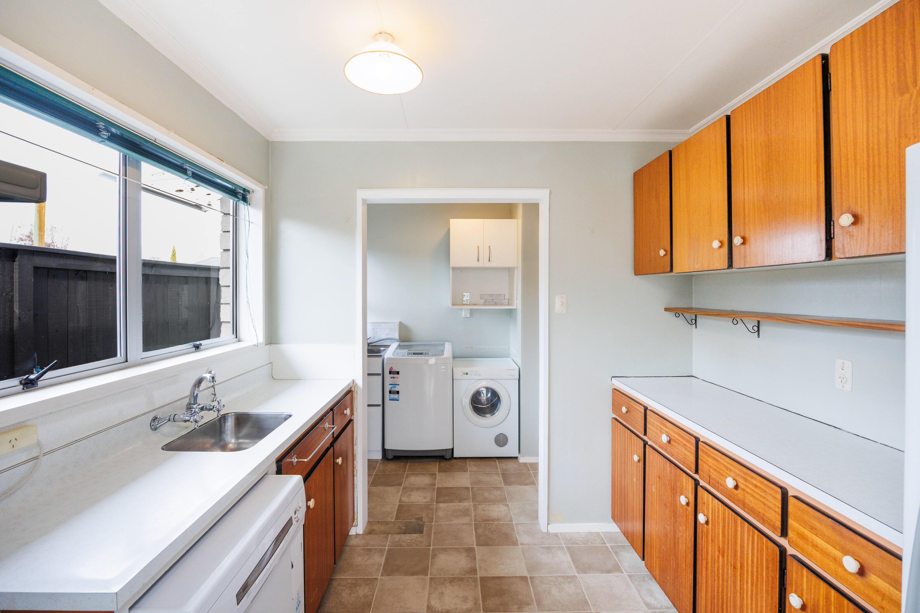 Property Picture: Easy Living, Great Location!