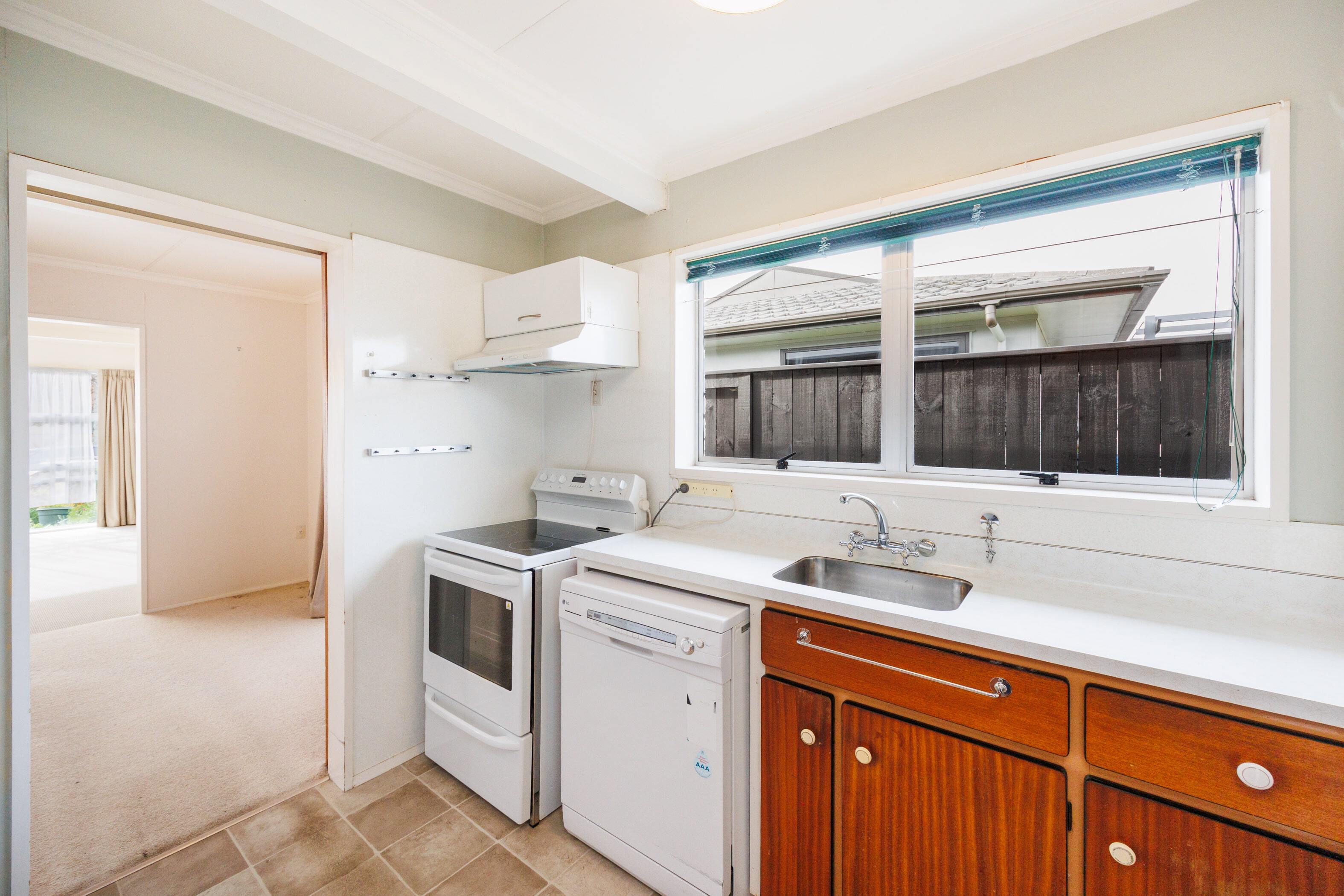 Property Picture: Easy Living, Great Location!