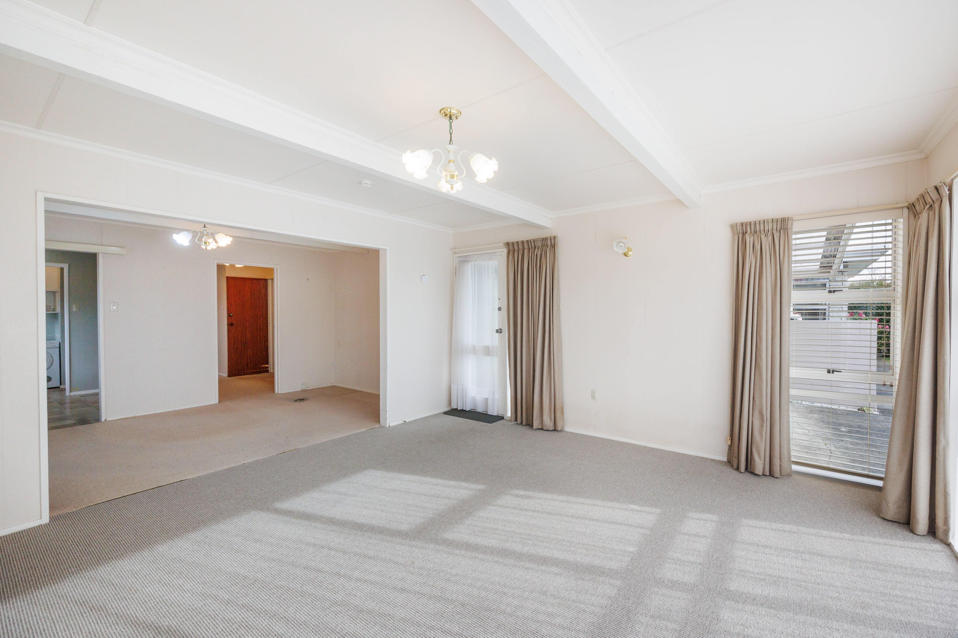 Property Picture: Easy Living, Great Location!