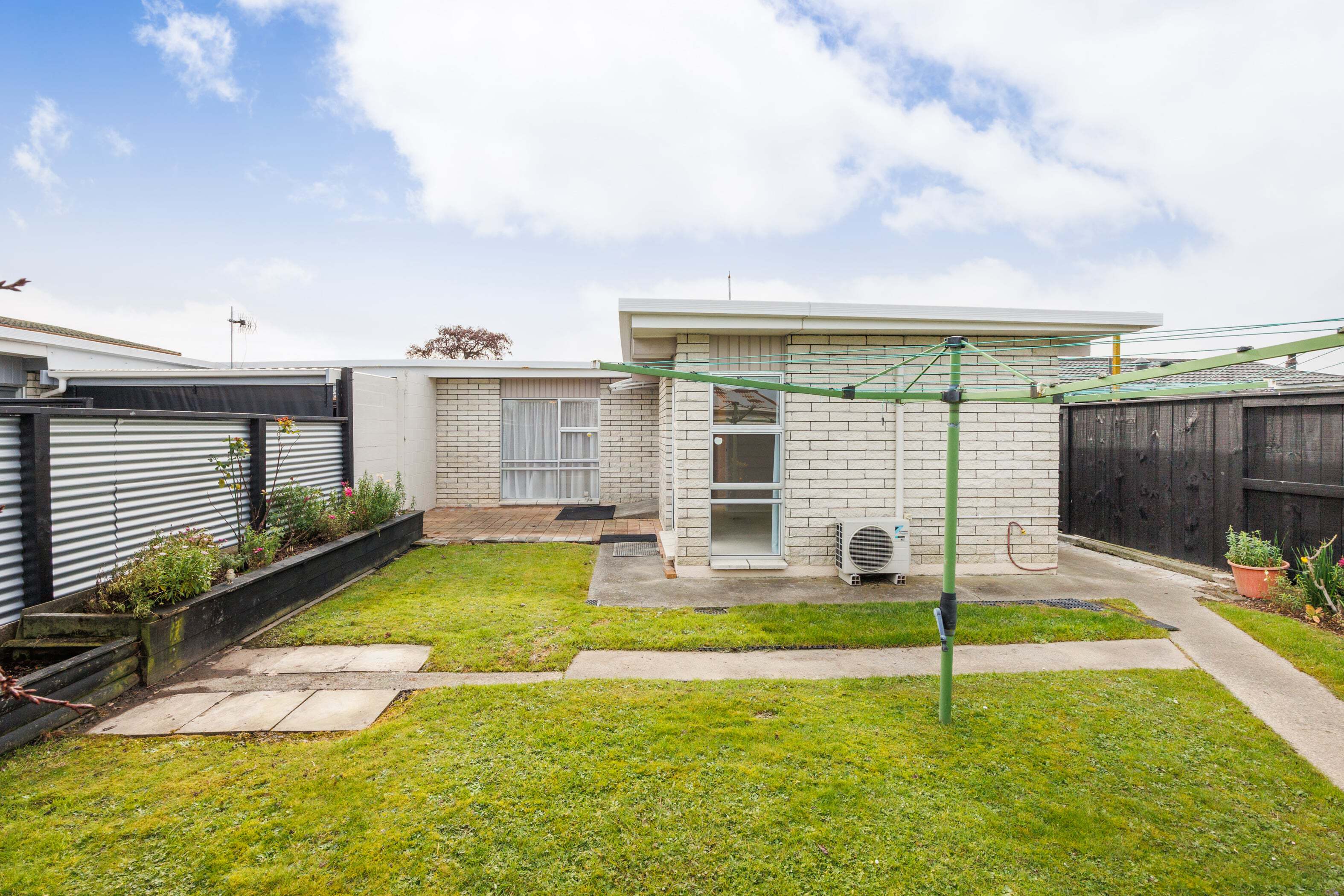 Property Picture: Easy Living, Great Location!