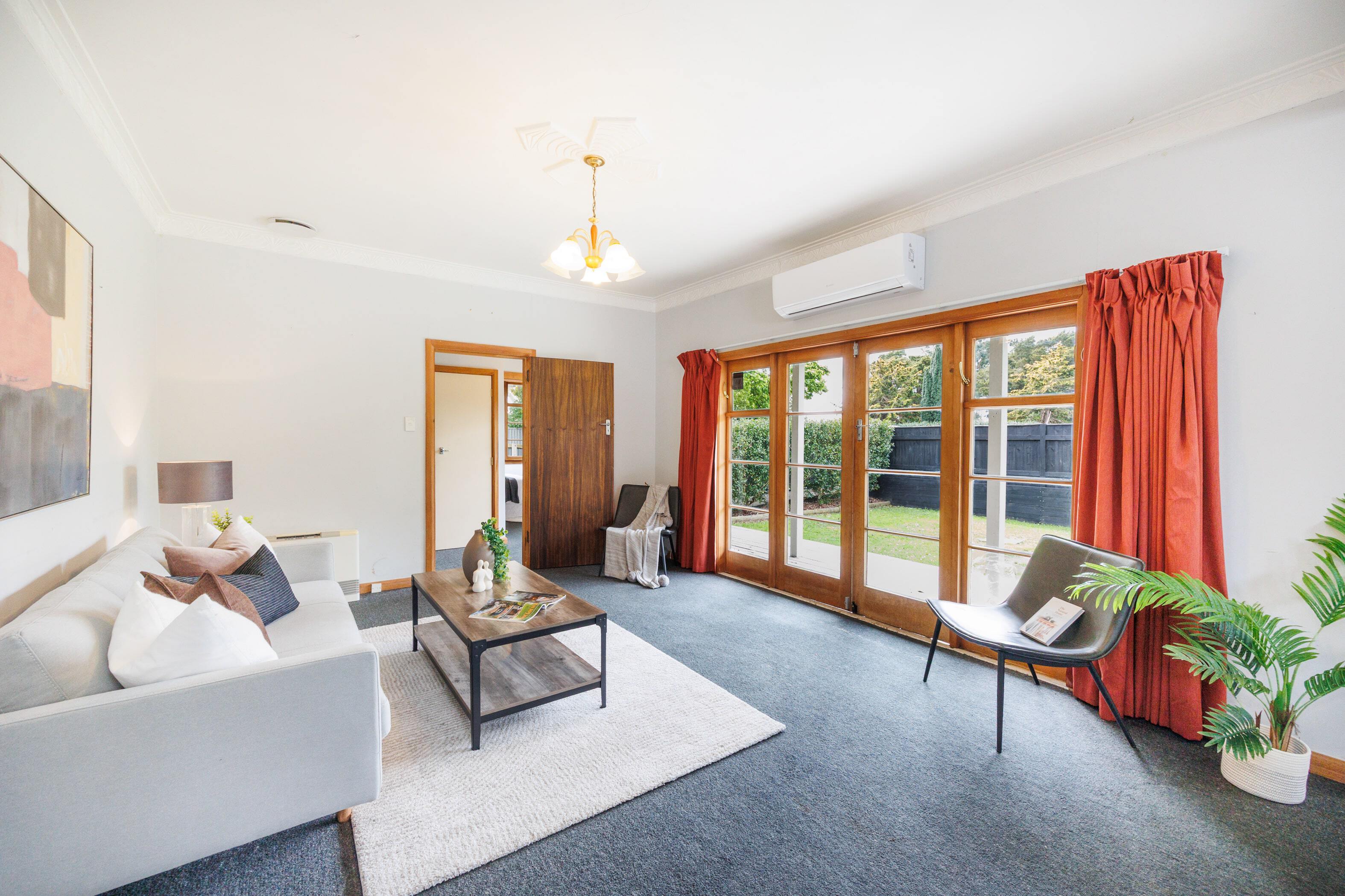 Property Picture: Smart Kick-Off In Prime Location