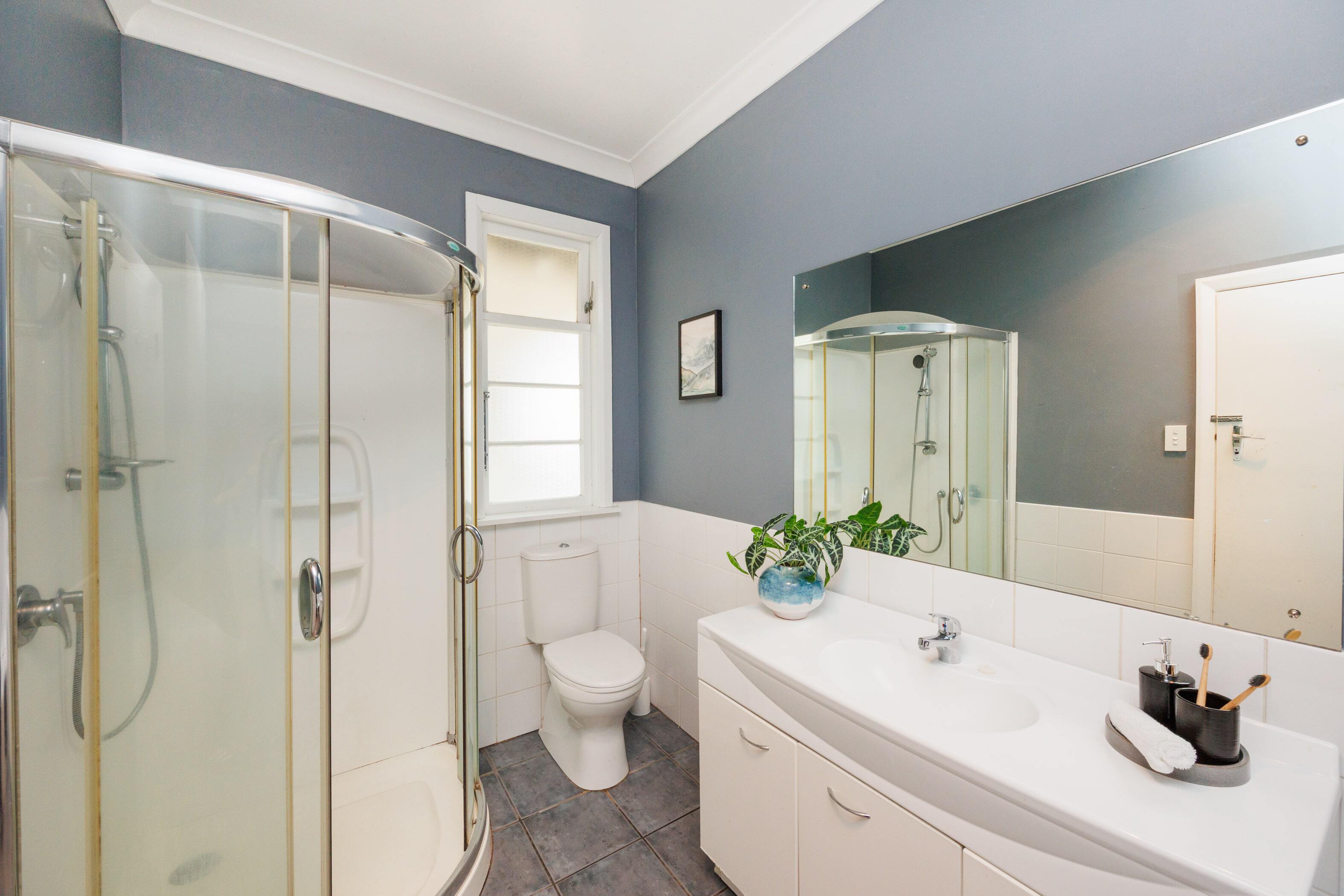 Property Picture: Smart Kick-Off In Prime Location