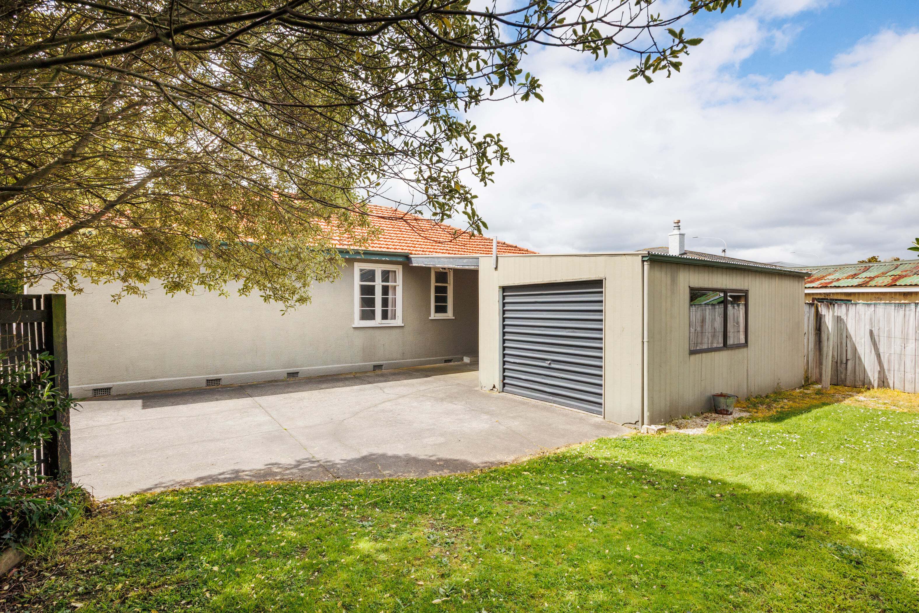 Property Picture: Smart Kick-Off In Prime Location