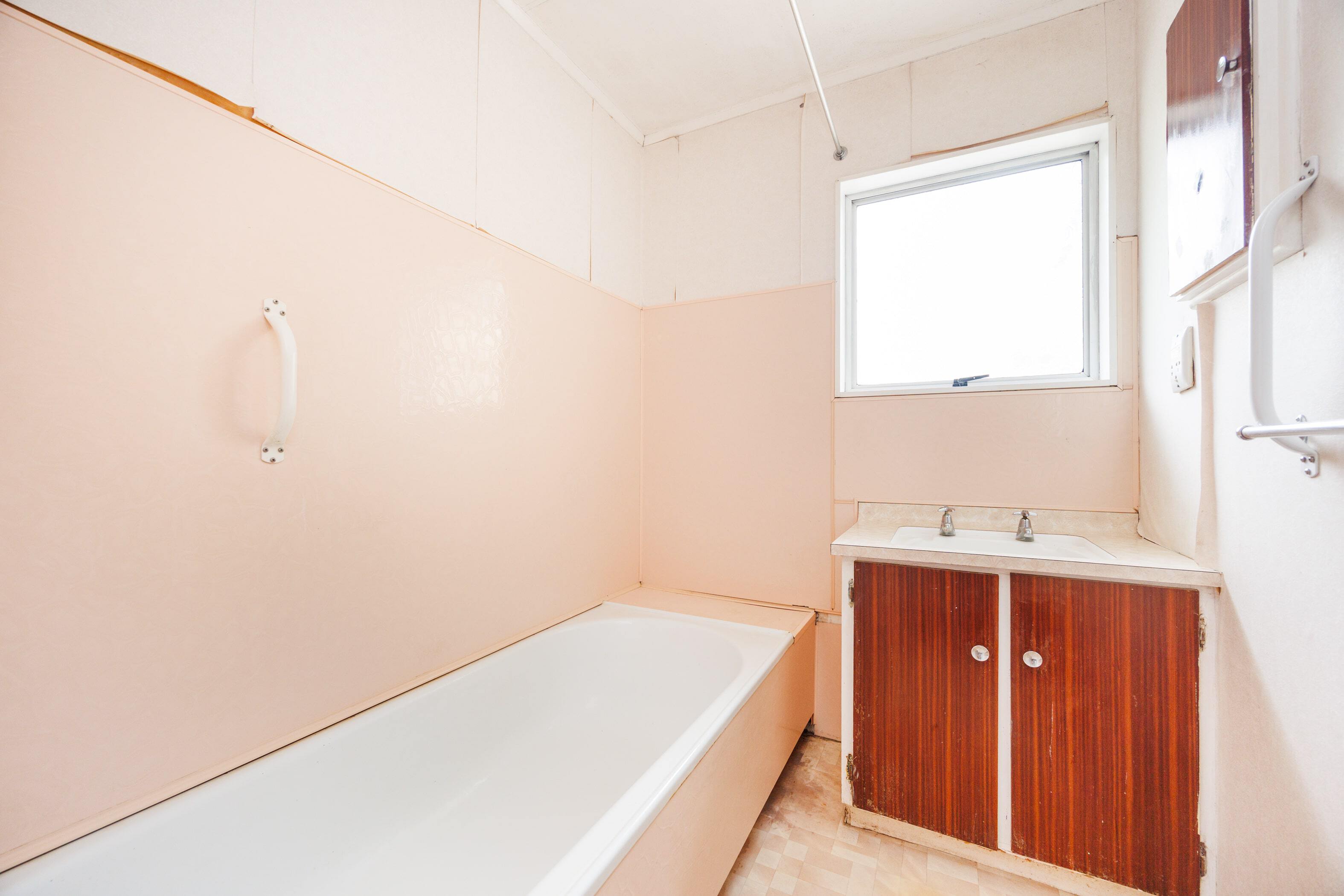 Property Picture: Private home with plenty of space and potential