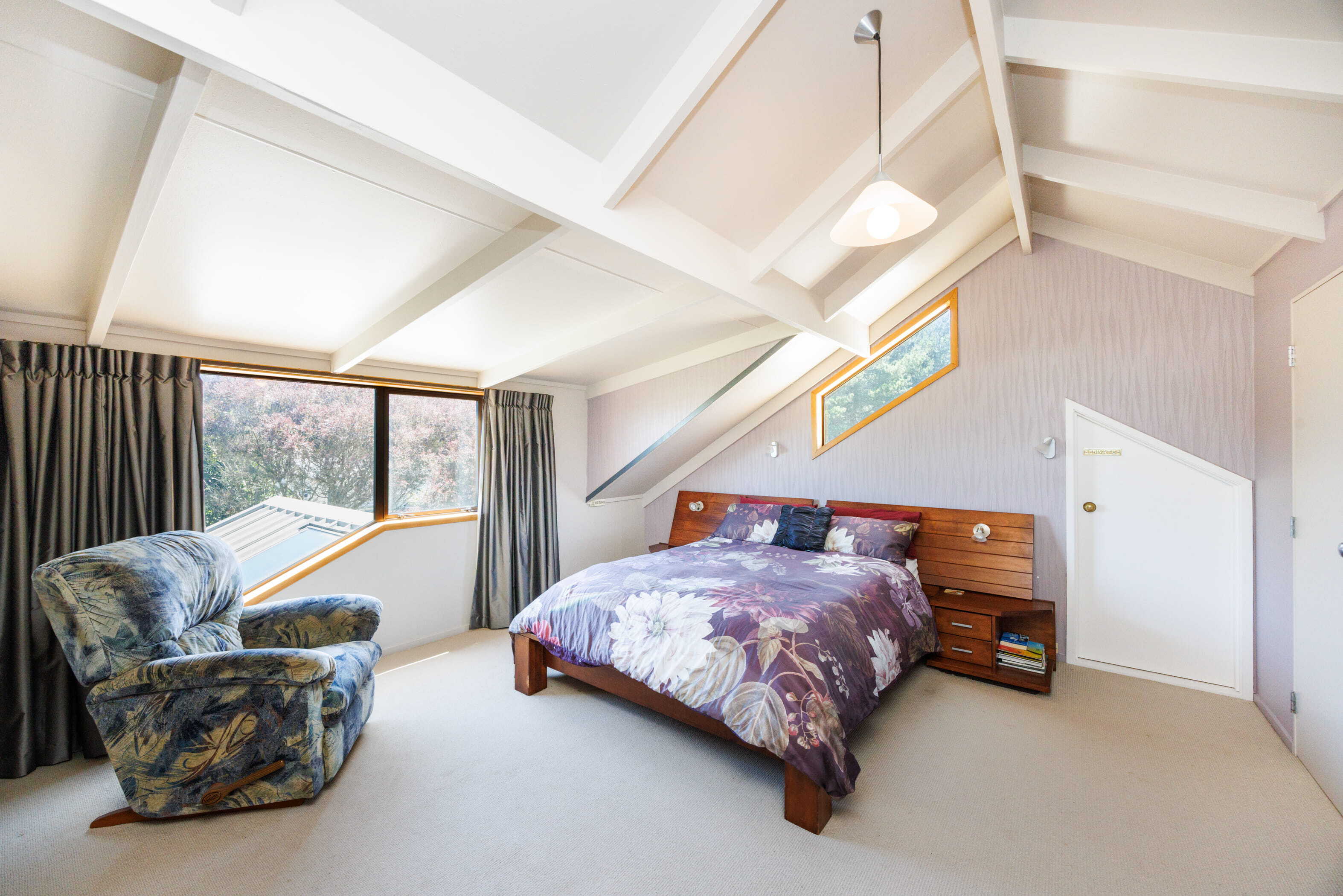 Property Picture: Room for the Boat, the Family & the Beach Toys