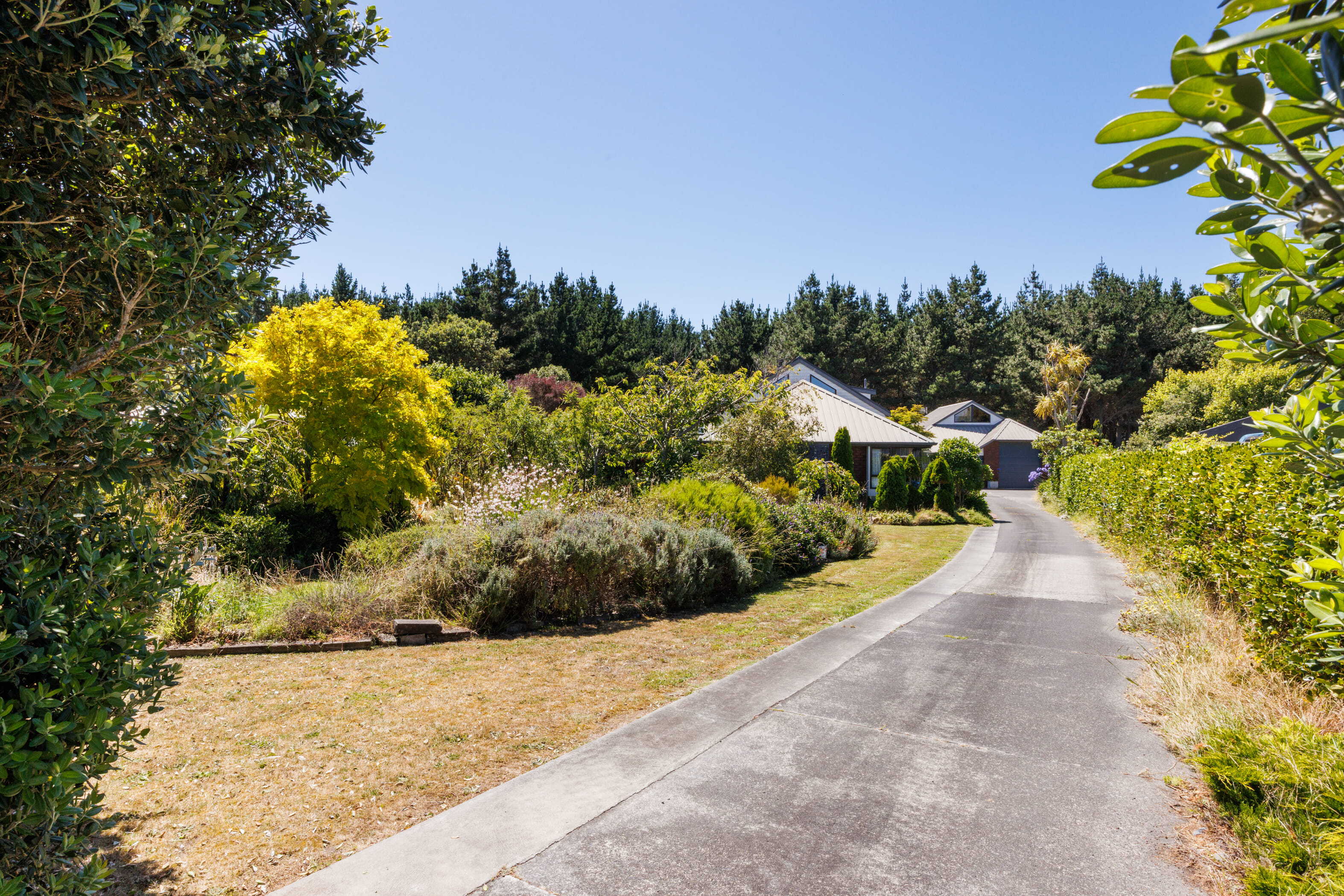 Property Picture: Room for the Boat, the Family & the Beach Toys