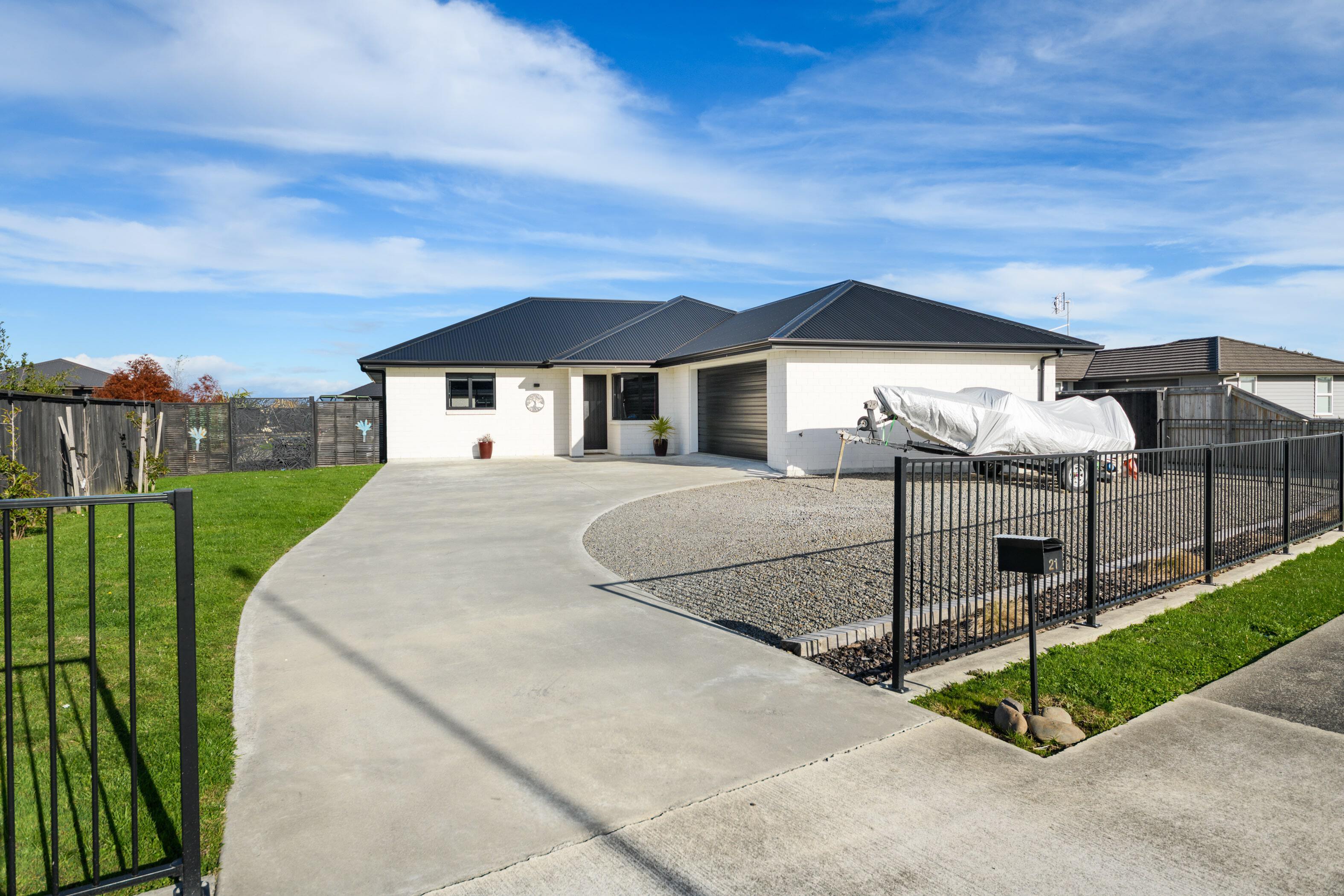 Property Picture: A Modern Family Retreat on George