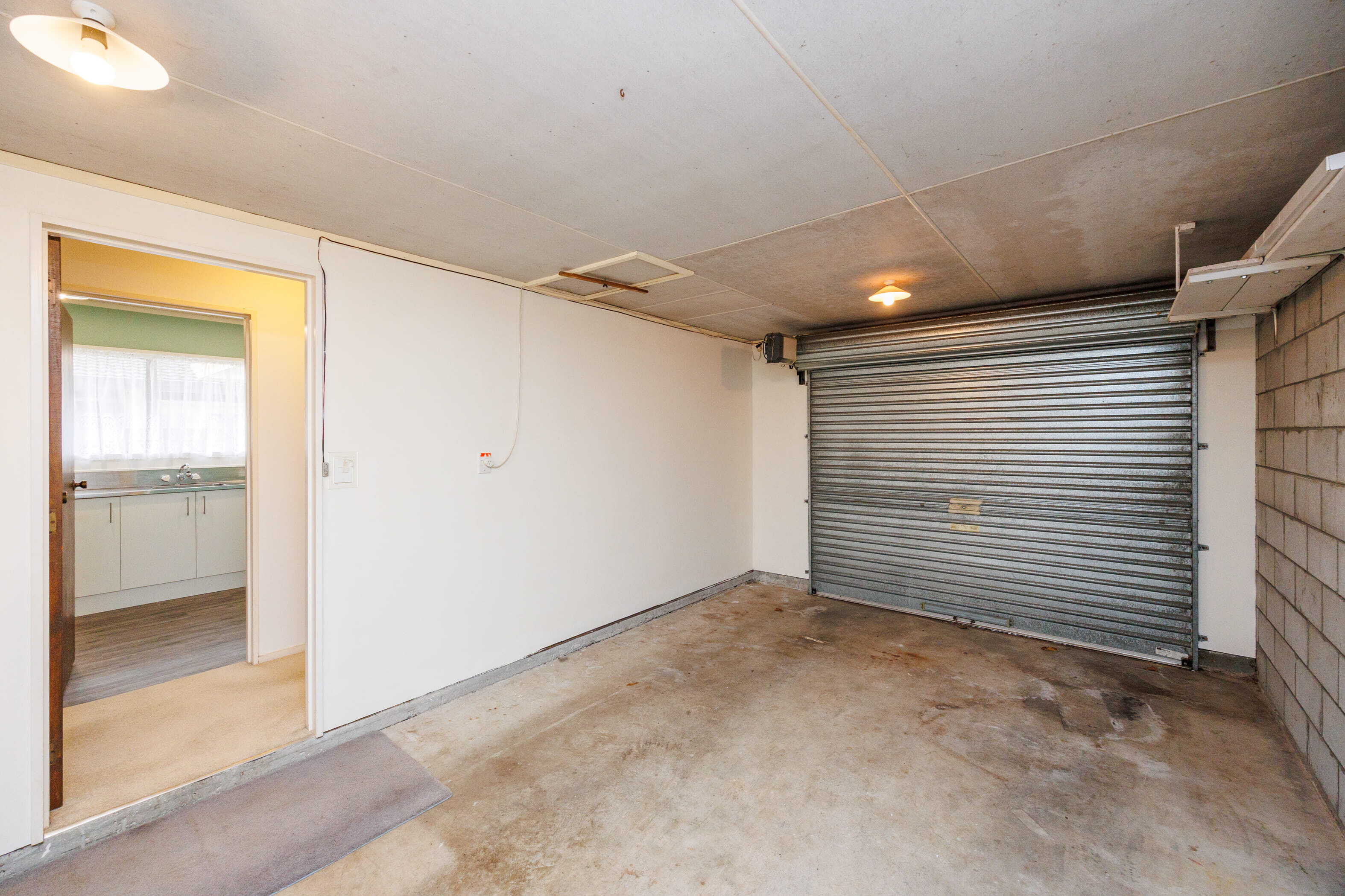 Property Picture: Solid Brick, Sunny Rooms, Super Central!