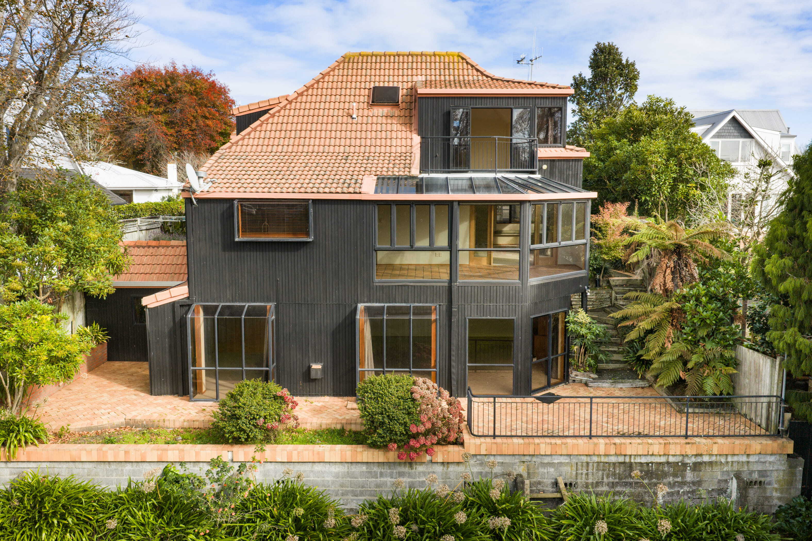 Property Picture: Prestigious Parkside on a Grand Scale