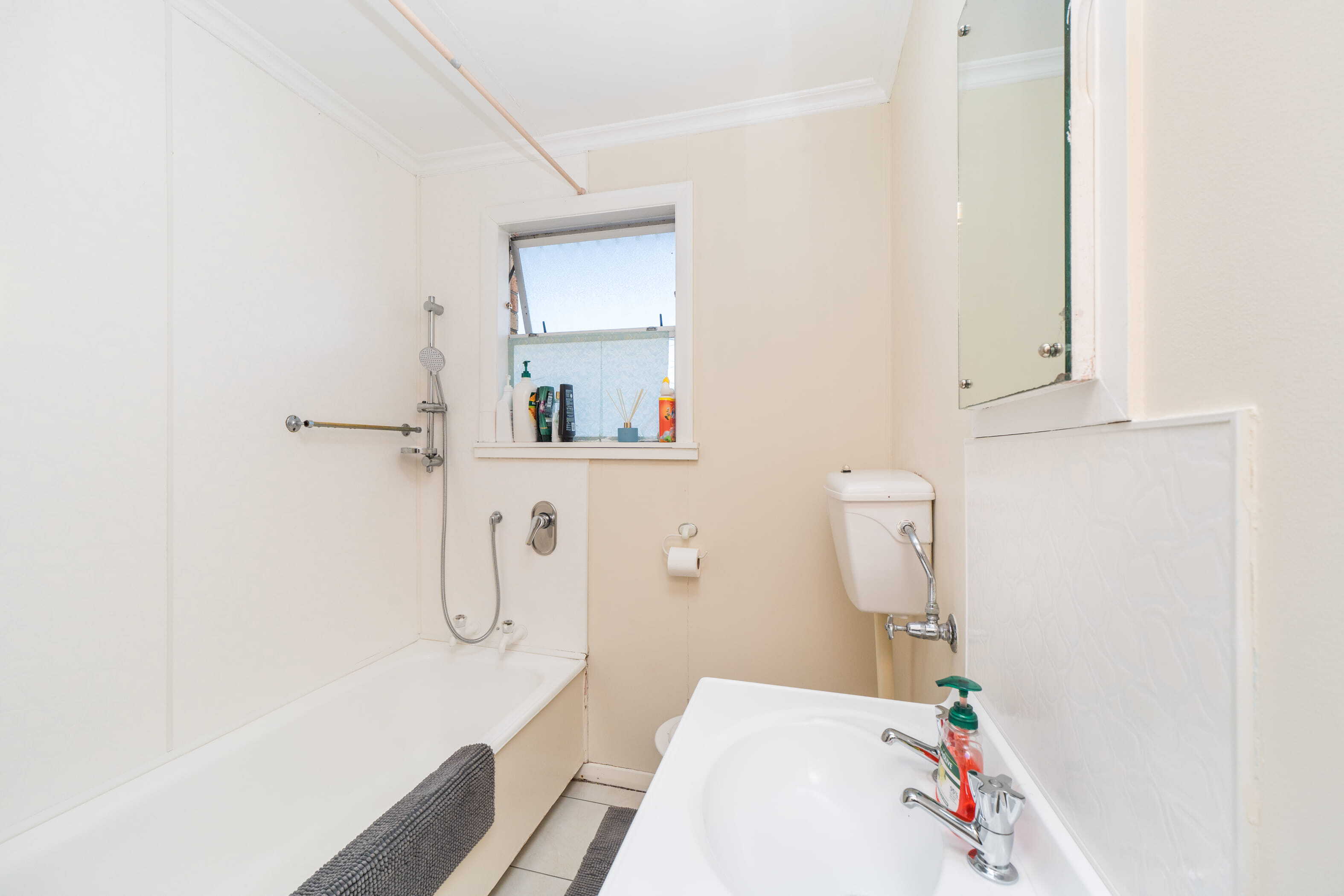 Property Picture: Location and Solid Returns!