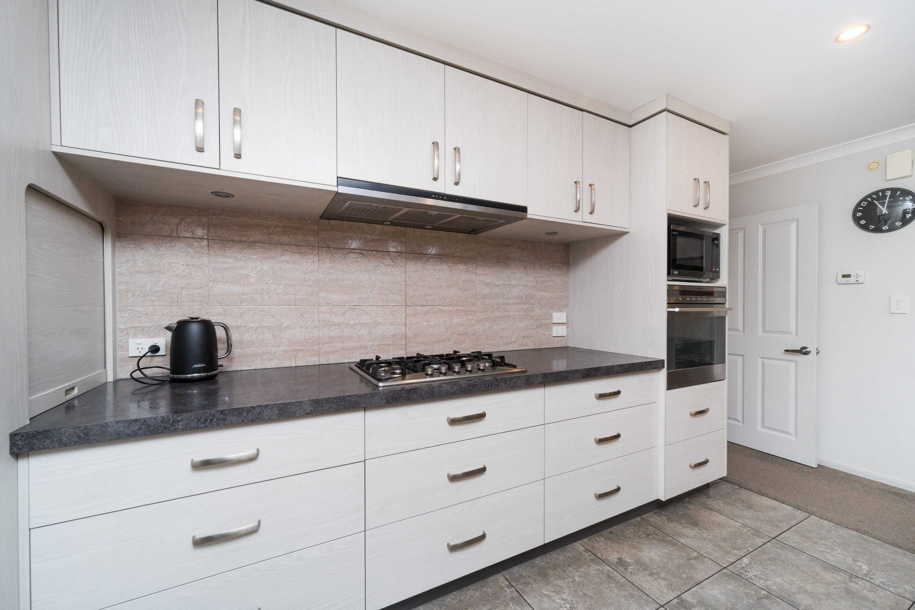 Property Picture: Easy-Care Brick, Maximum Space