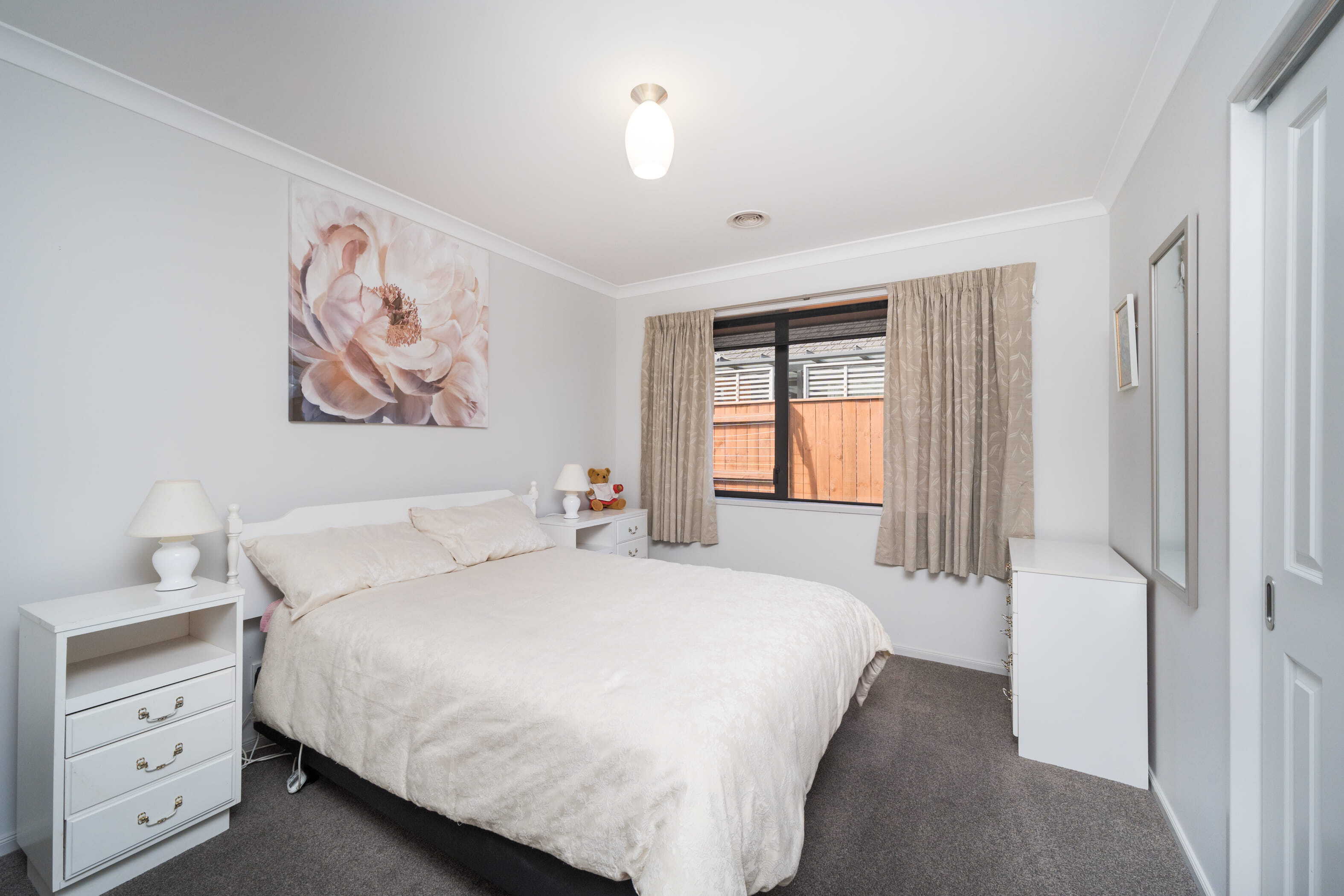 Property Picture: Easy-Care Brick, Maximum Space