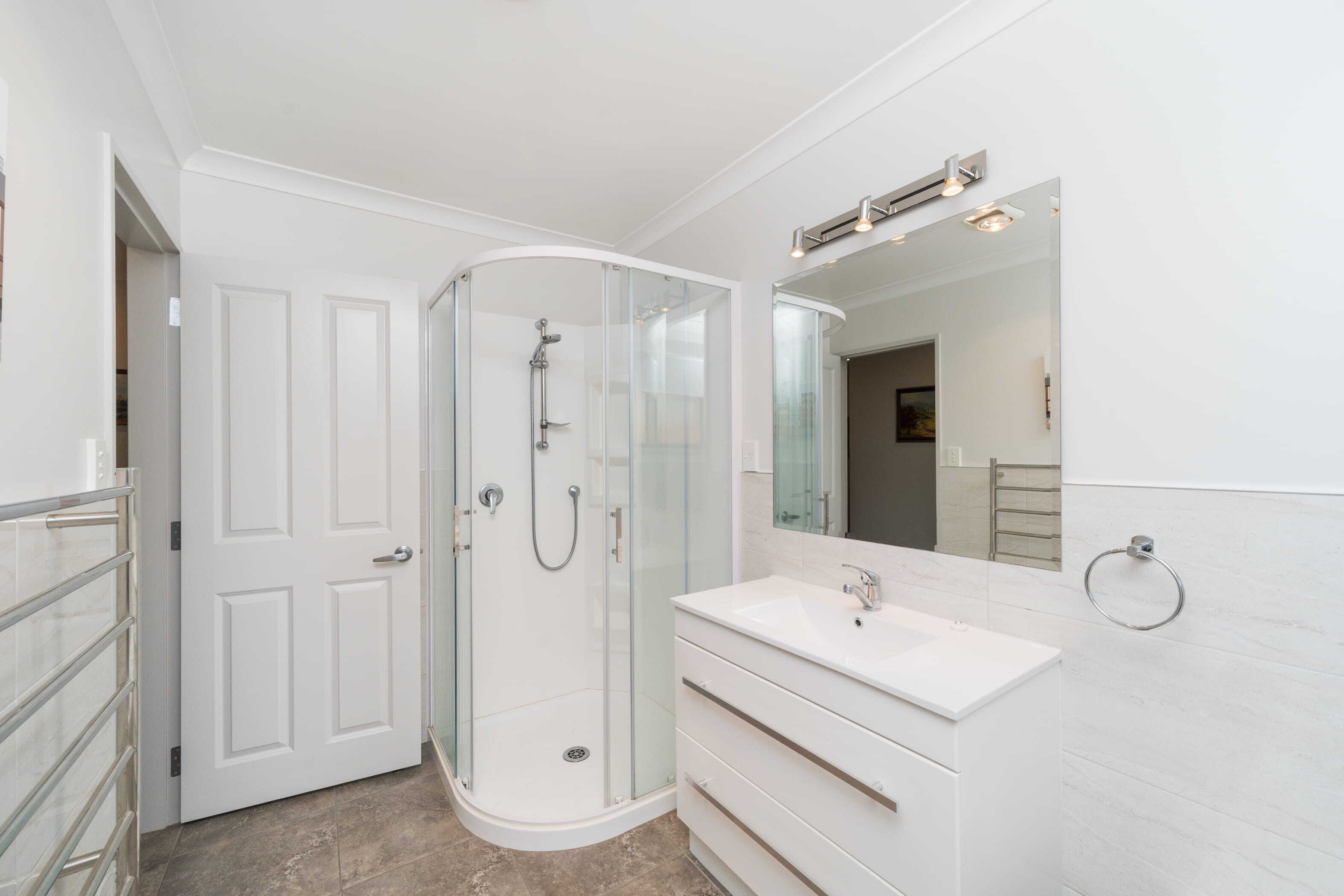 Property Picture: Easy-Care Brick, Maximum Space