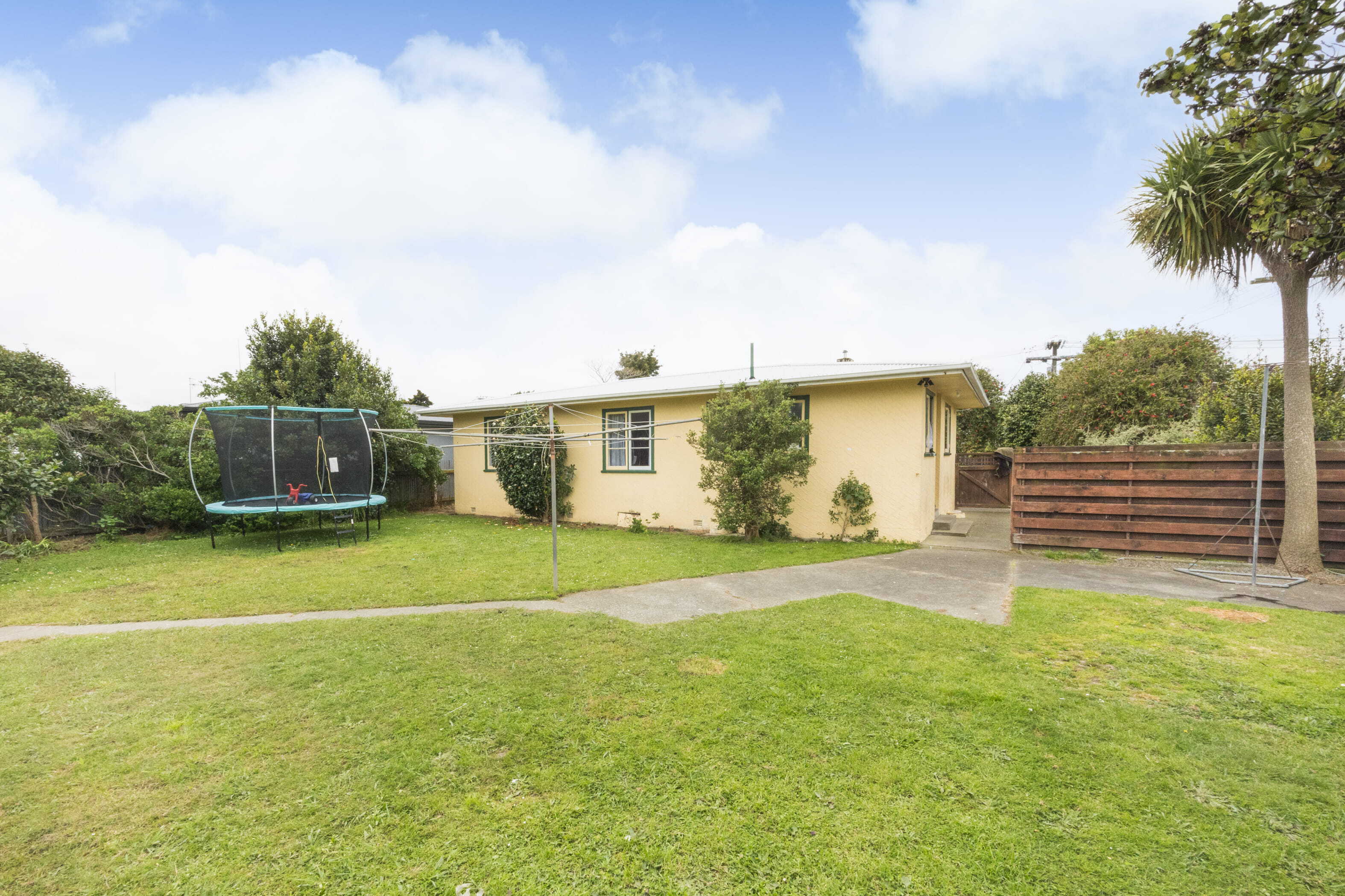 Property Picture: Riverdale Cul-de-sac with amazing opportunity!
