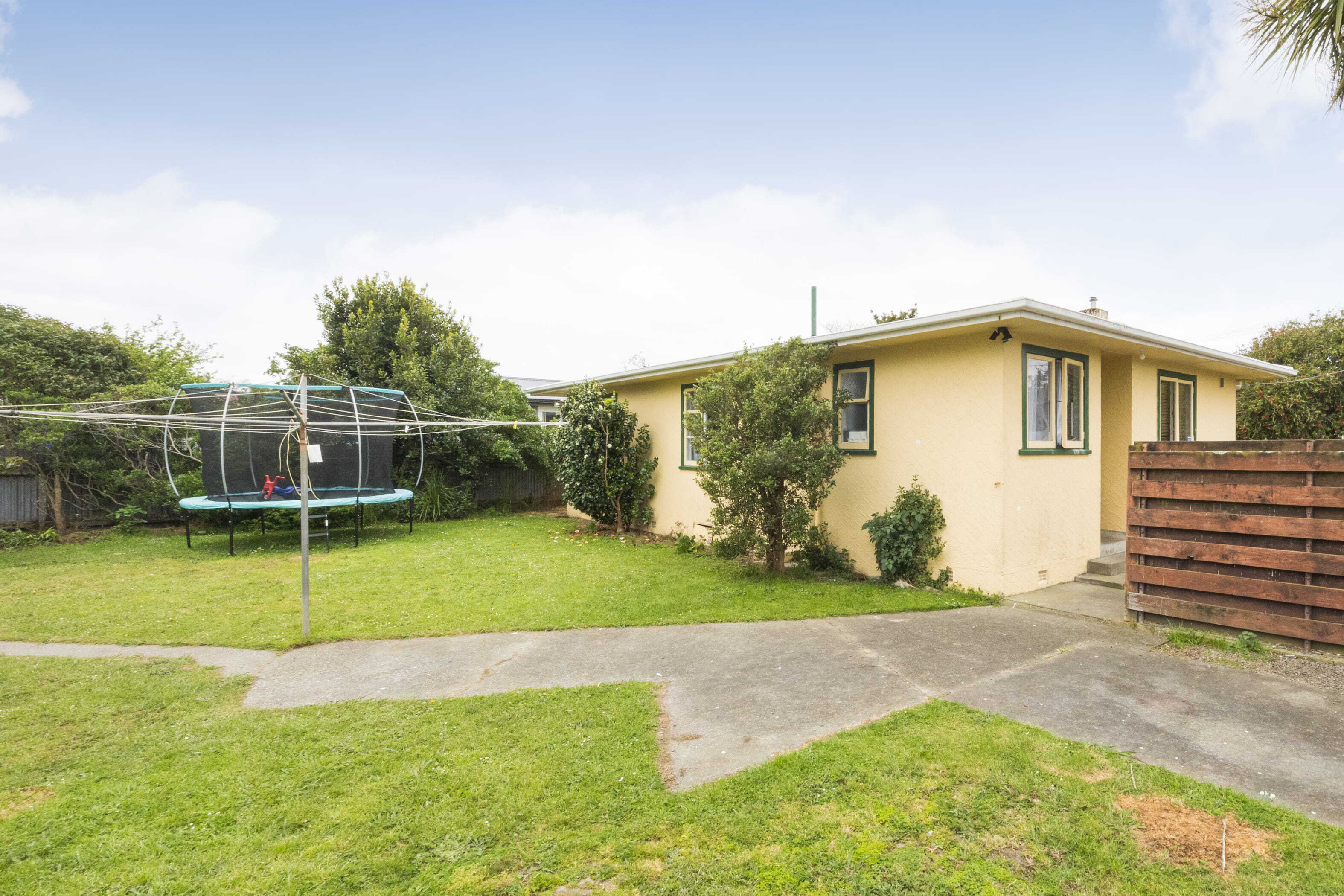 Property Picture: Riverdale Cul-de-sac with amazing opportunity!