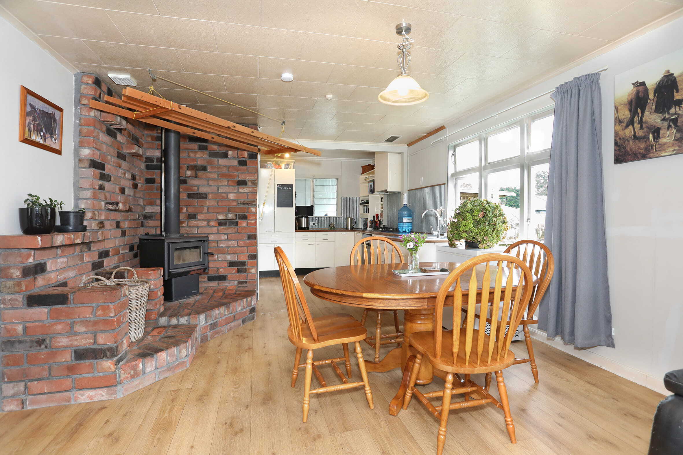 Property Picture: Quiet country living close to town