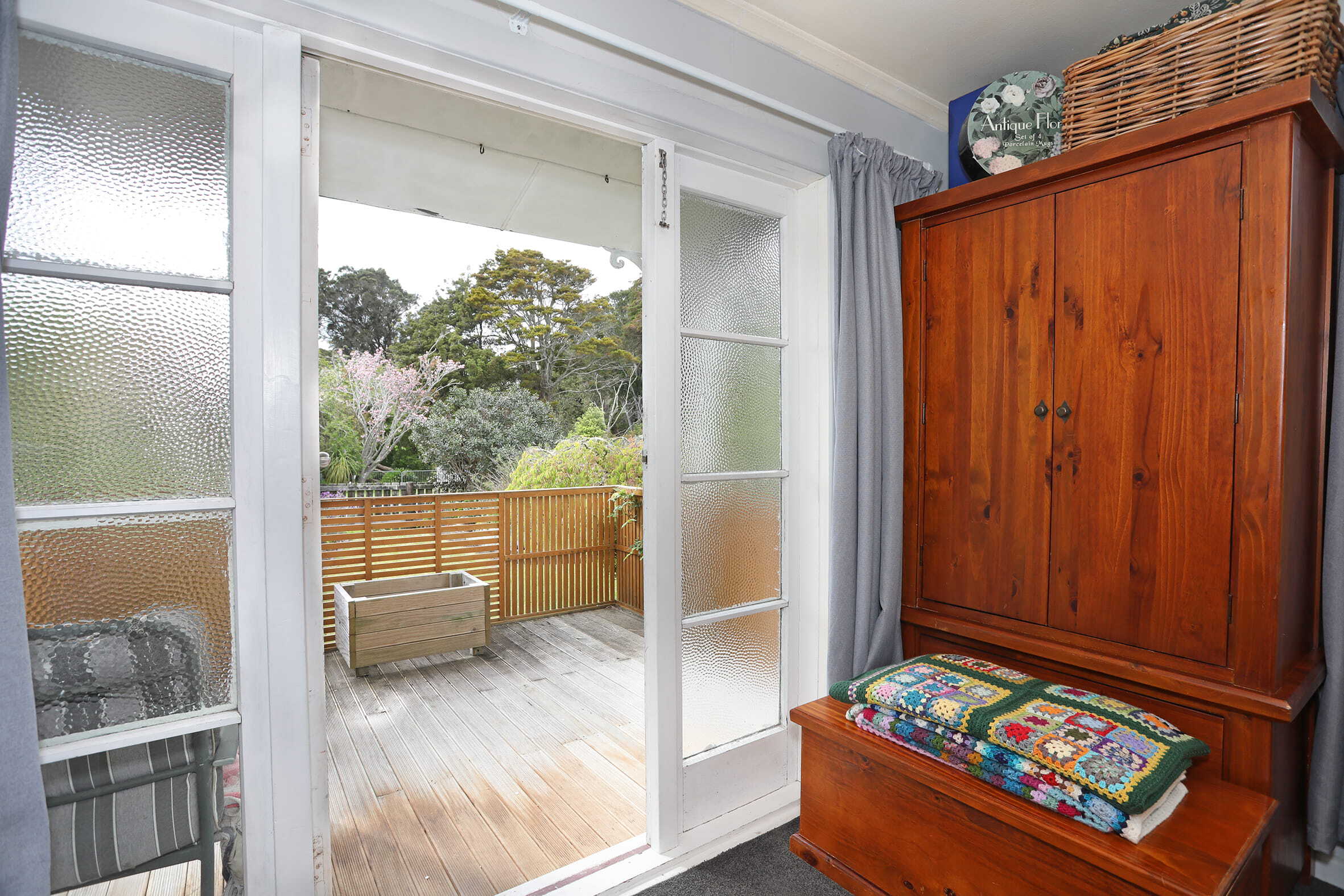 Property Picture: Quiet country living close to town