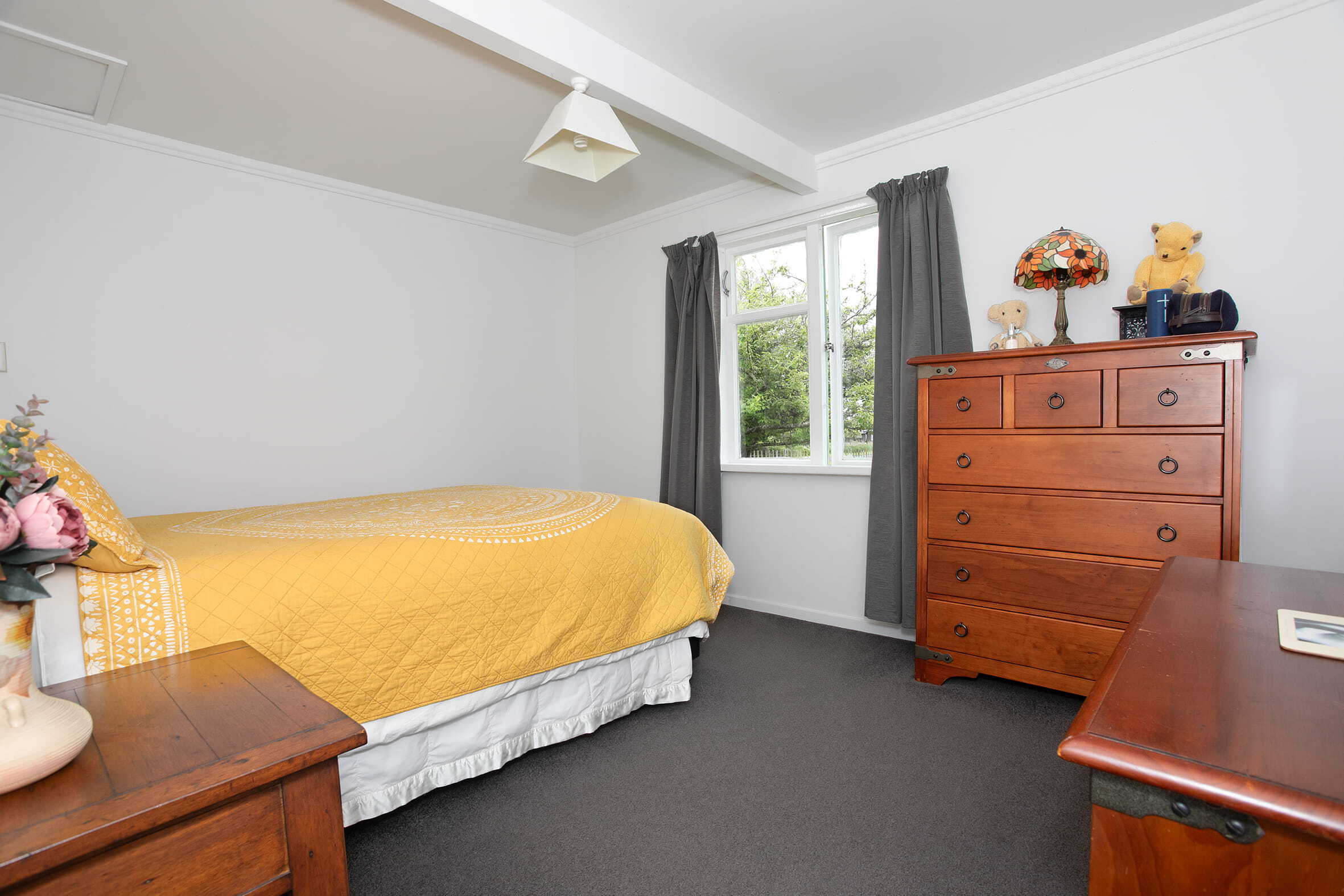 Property Picture: Quiet country living close to town