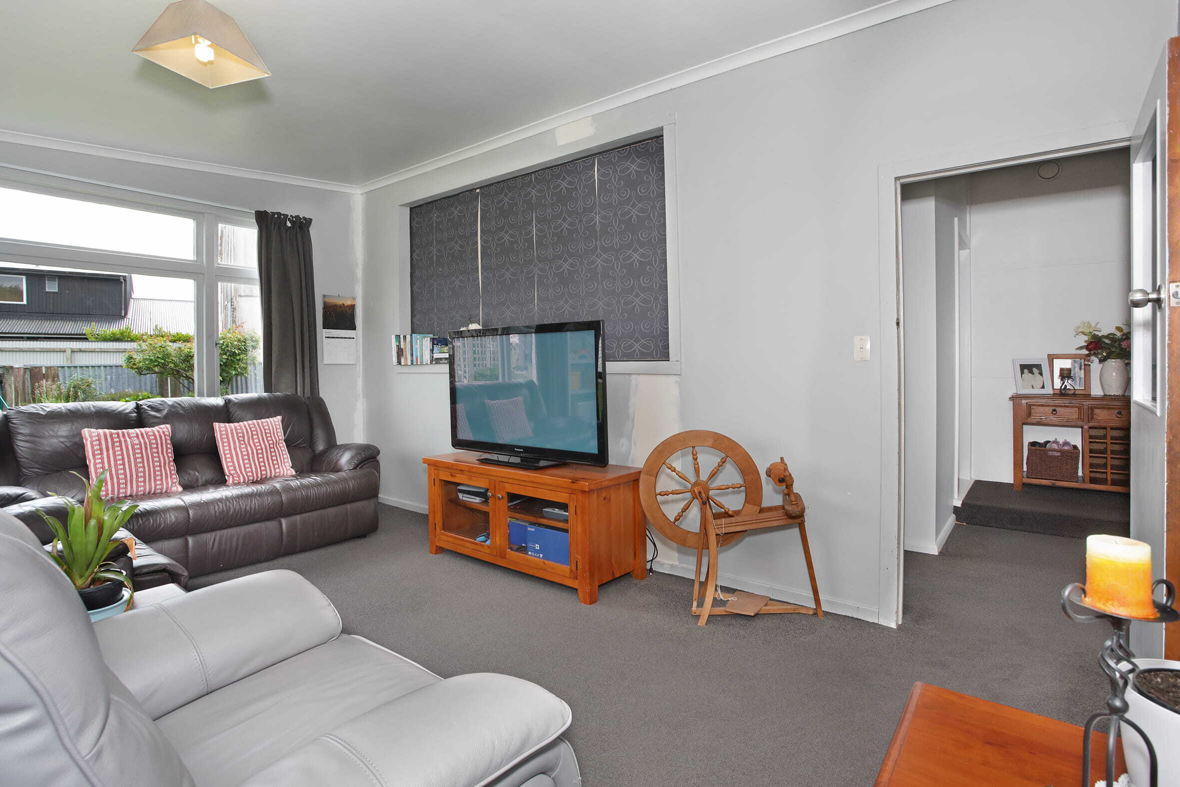 Property Picture: Quiet country living close to town