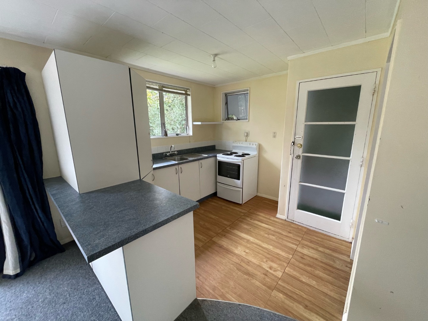 Paraparaumu Beach - 2 Bedroom
