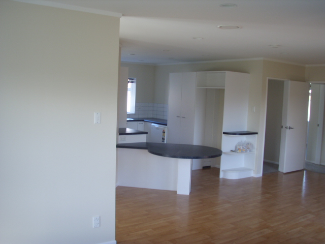 Paraparaumu - 3 Bedrooms