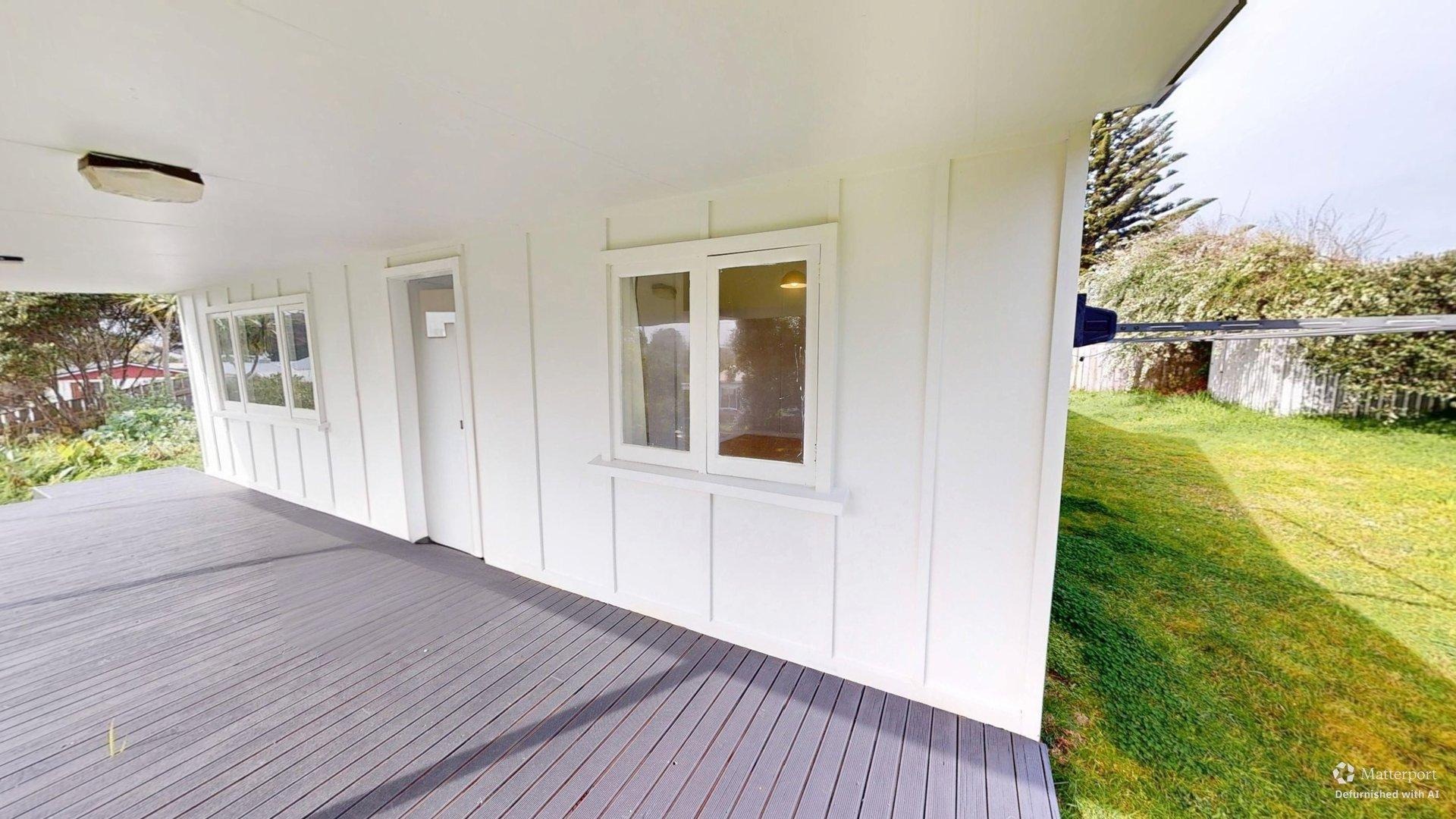 Otaki Beach - 2 Bedrooms