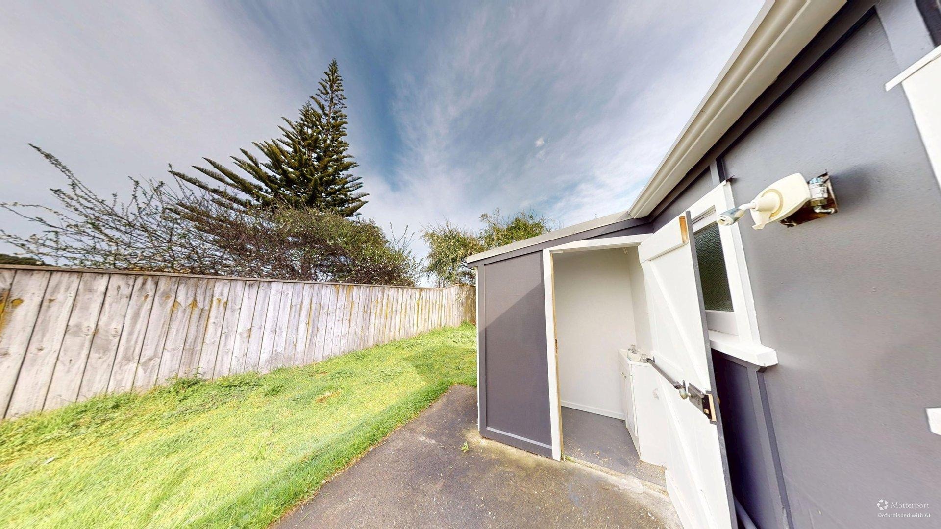 Otaki Beach - 2 Bedrooms