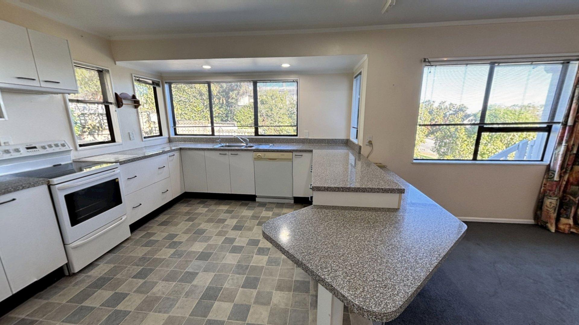 Waikanae - 3 Bedrooms