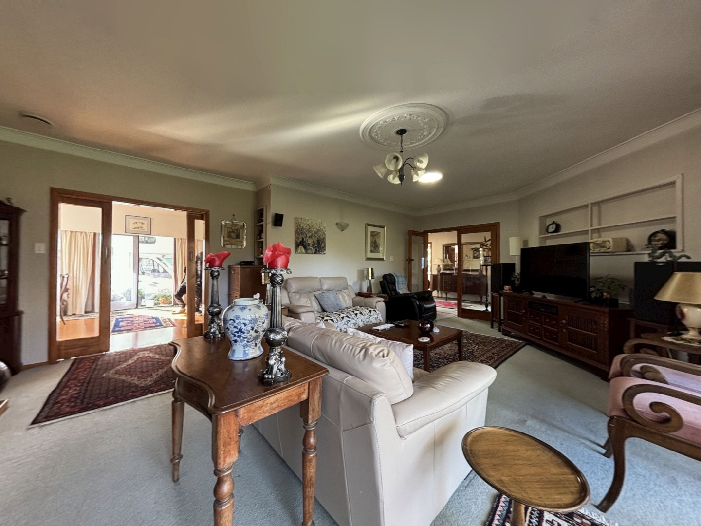 Waikanae - 4 Bedrooms