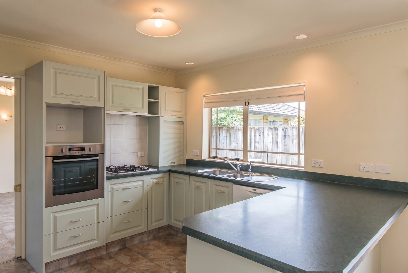 Paraparaumu - 3 bedrooms