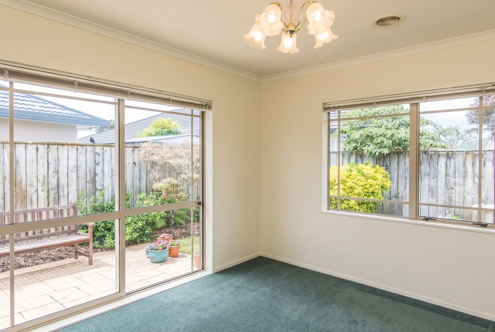 Paraparaumu - 3 bedrooms