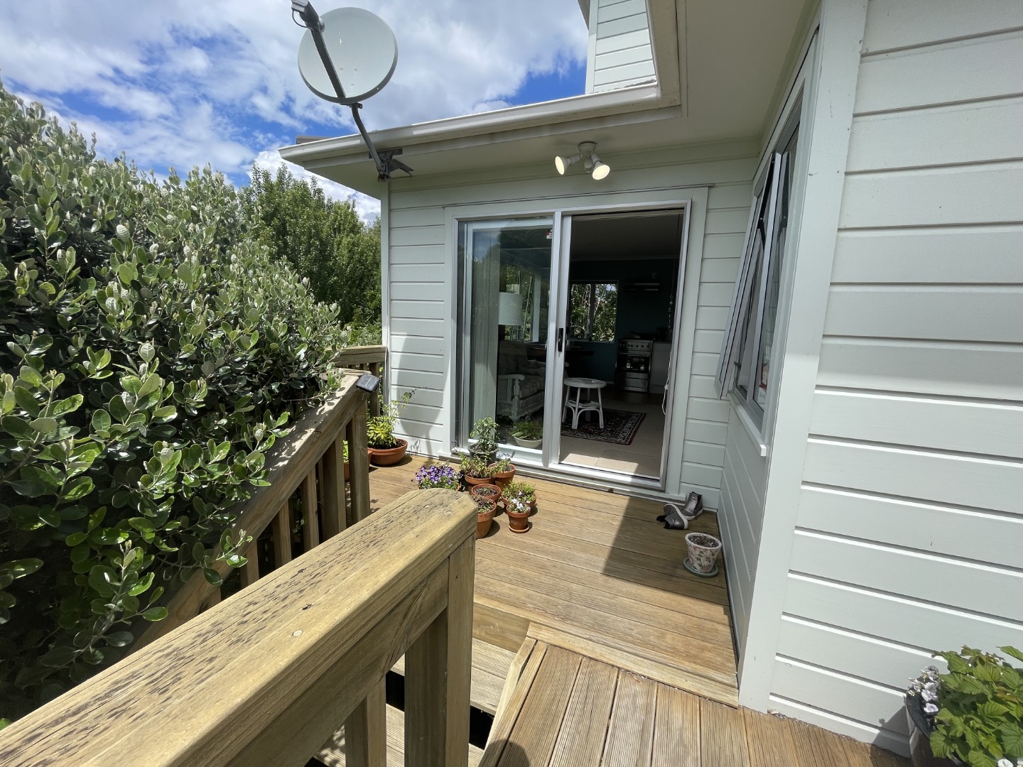 Raumati Beach - 1 Bedroom