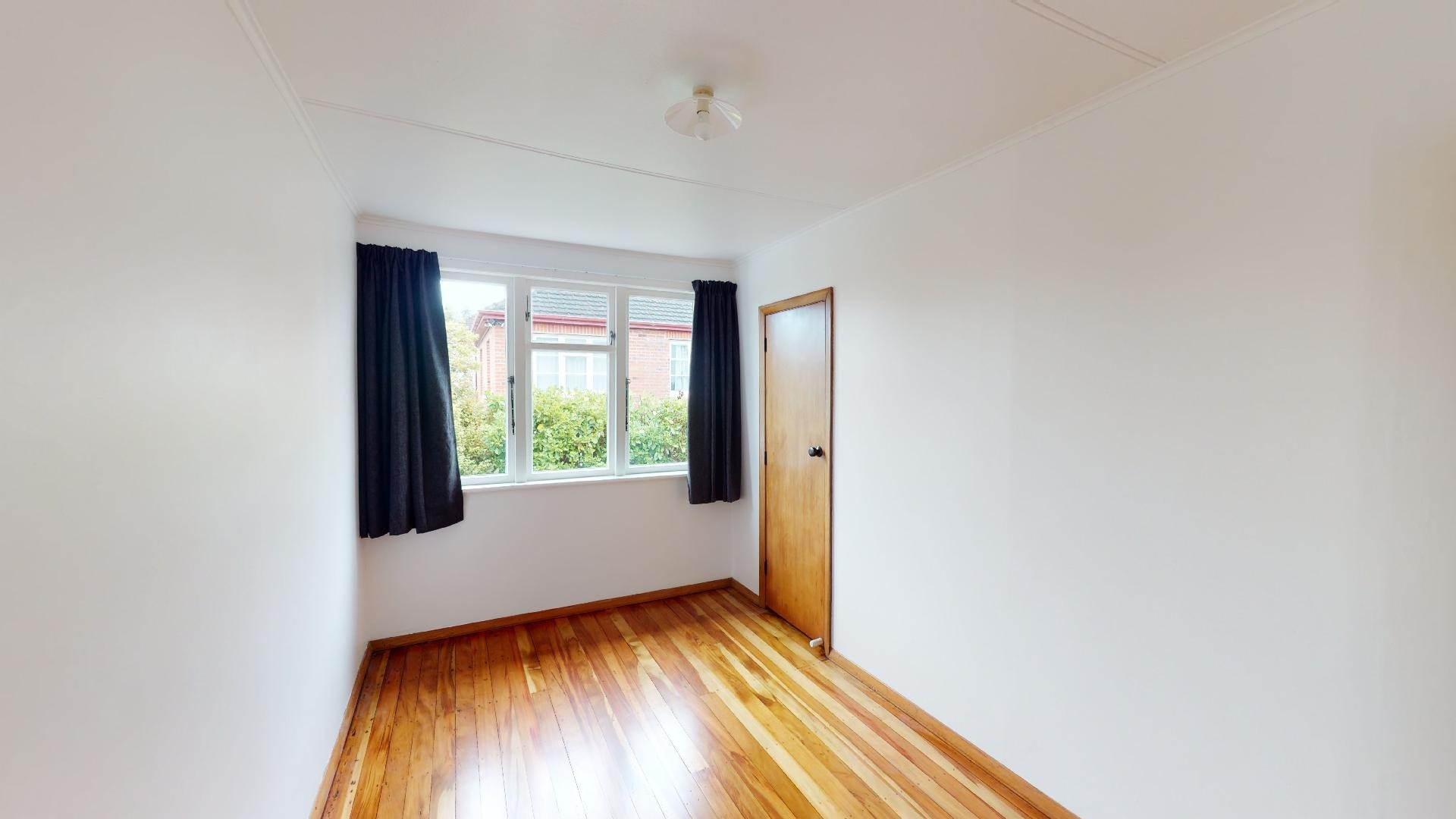 Roslyn - 3 Bedrooms 