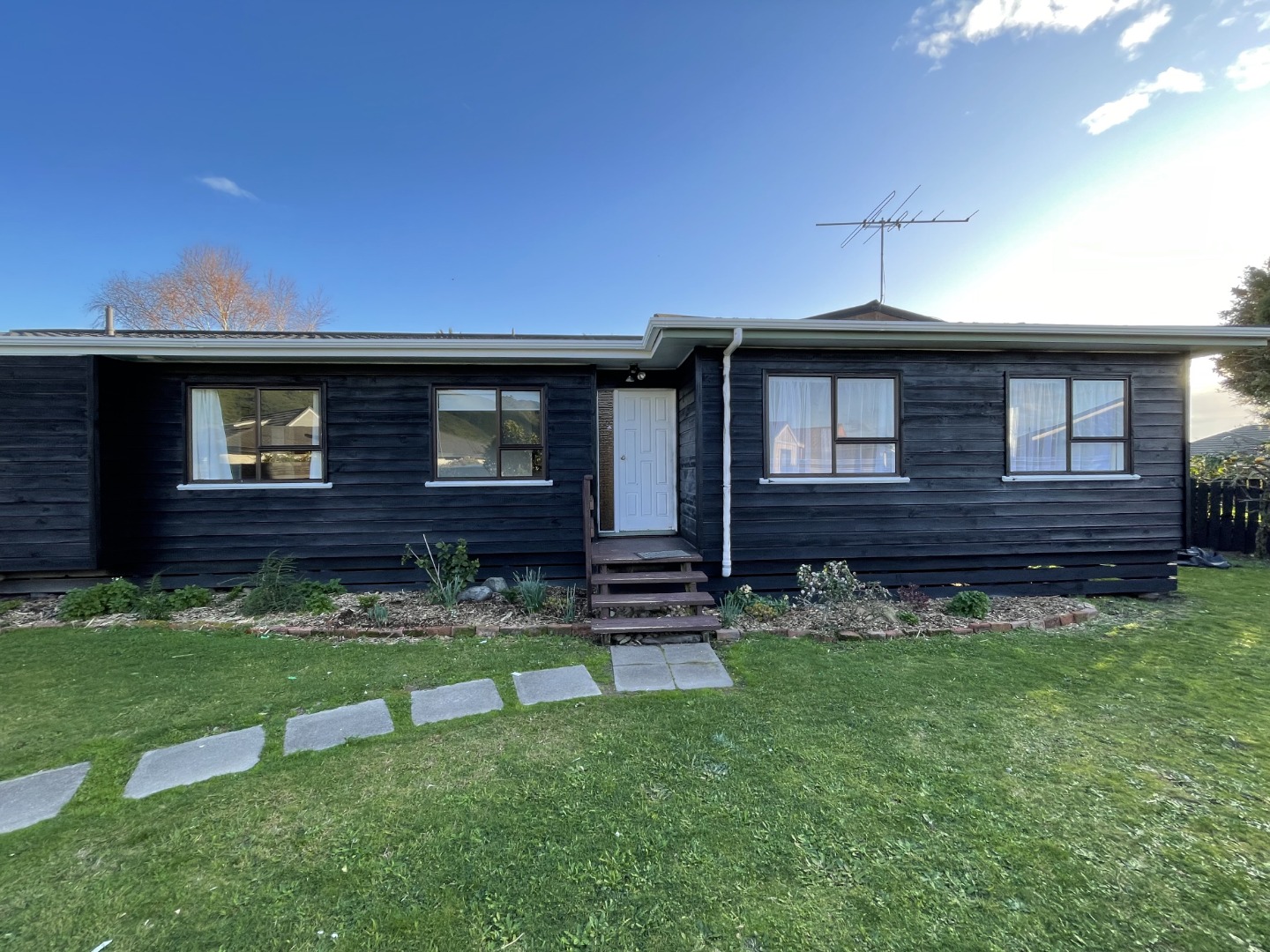 Waikanae - 3 Bedrooms