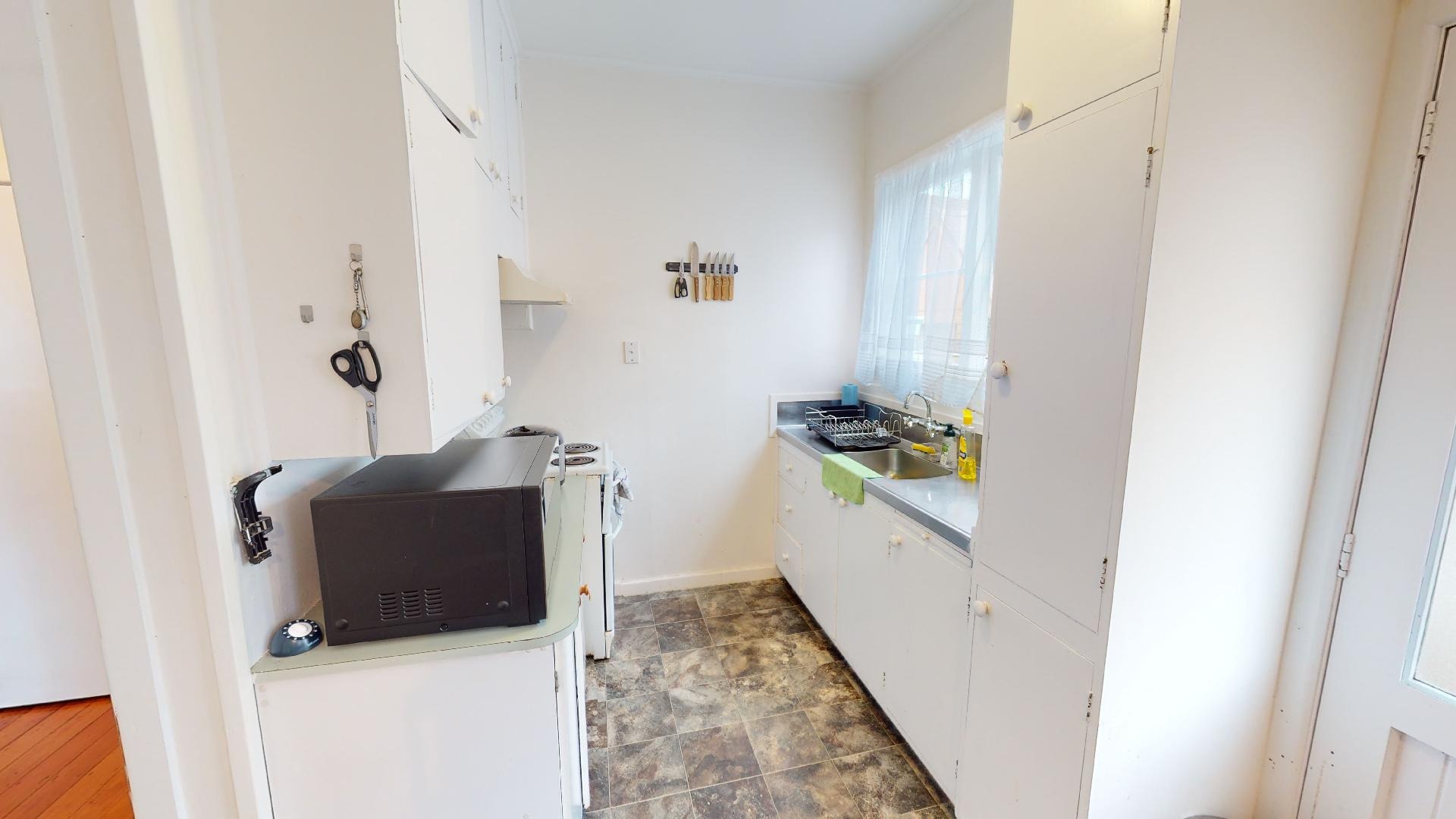 West End - 2 Bedrooms