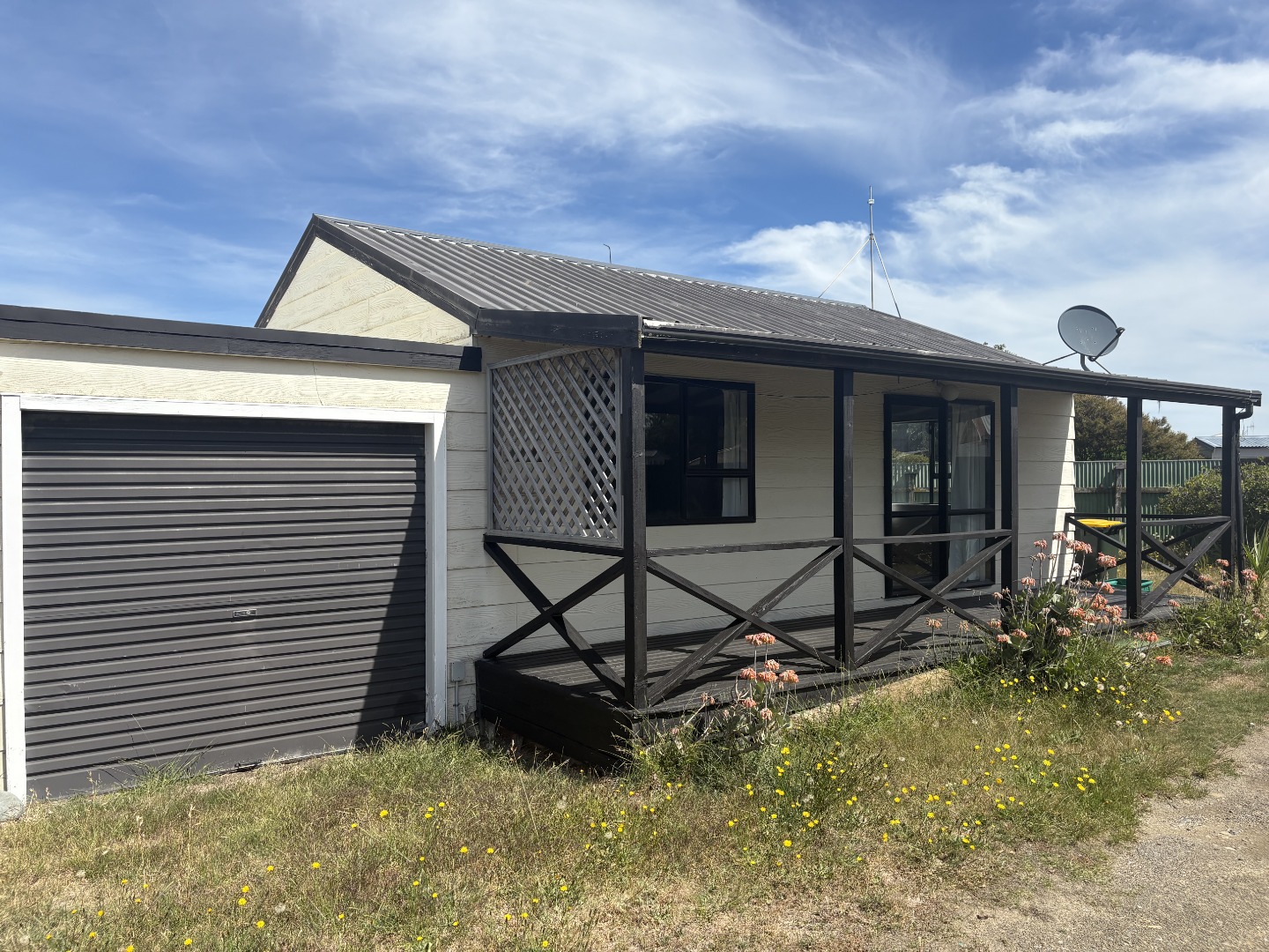 Foxton Beach - 2 bedrooms