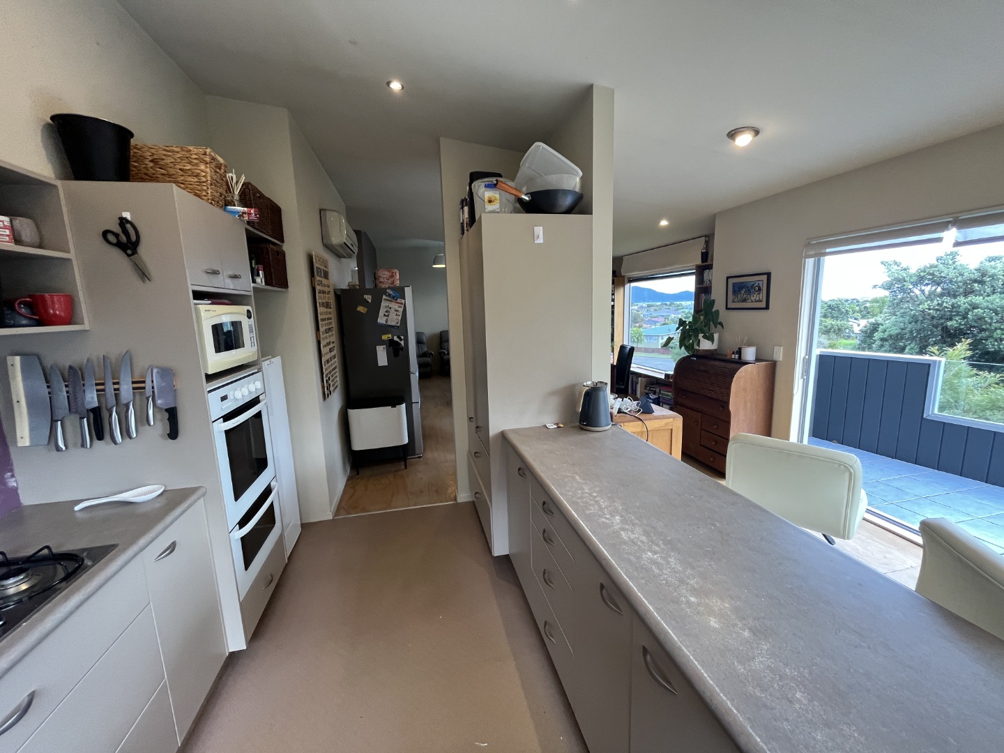 Waikanae Beach - 3 Bedrooms