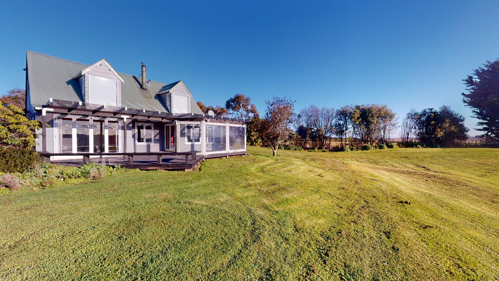 Halcombe - 3 Bedrooms