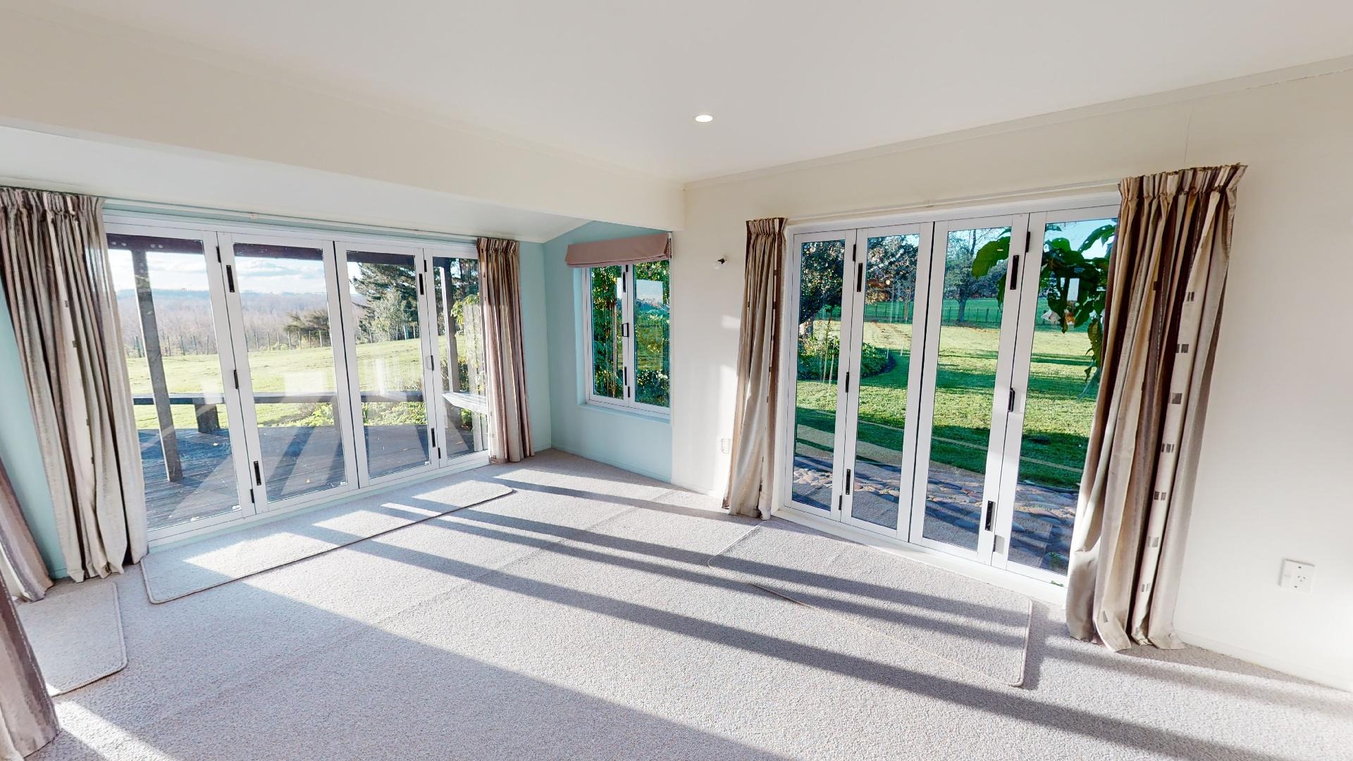Halcombe - 3 Bedrooms