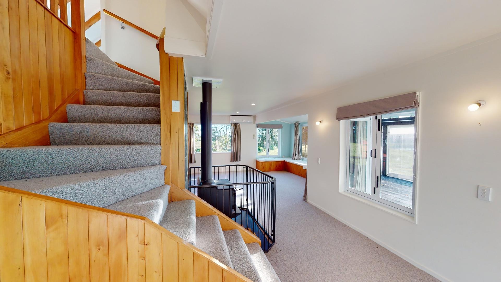 Halcombe - 3 Bedrooms