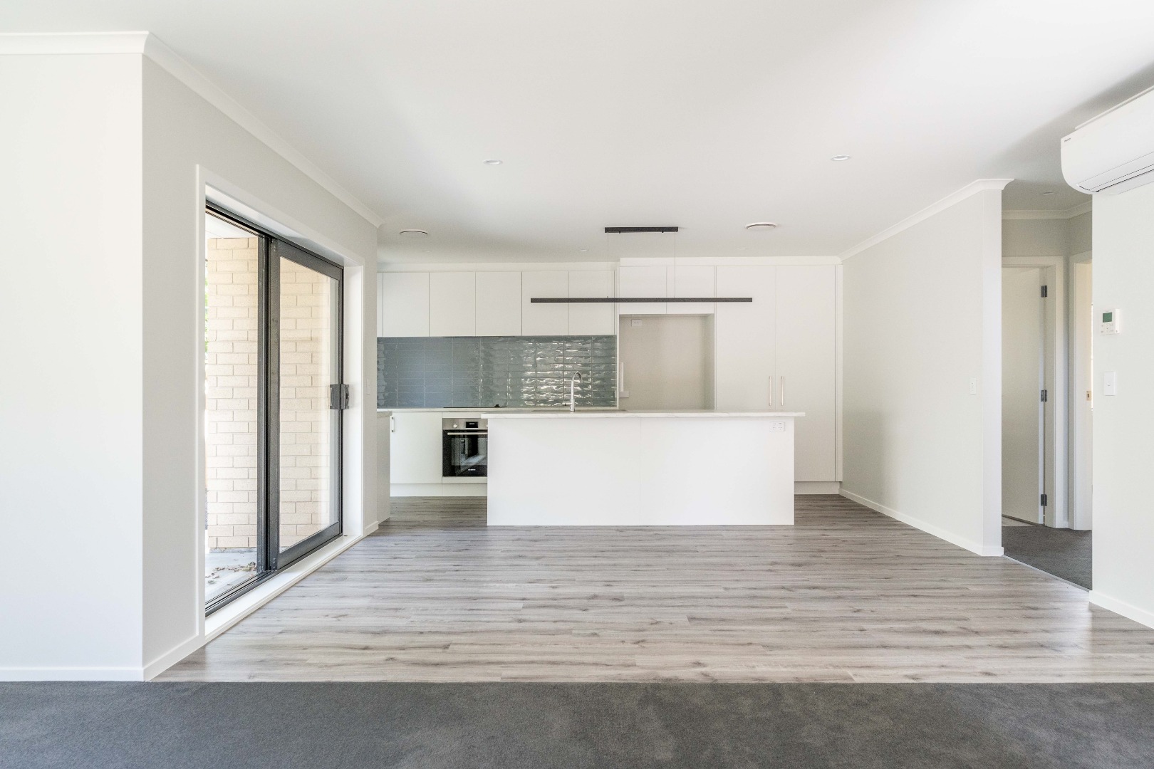 Paraparaumu - 4 Bedrooms