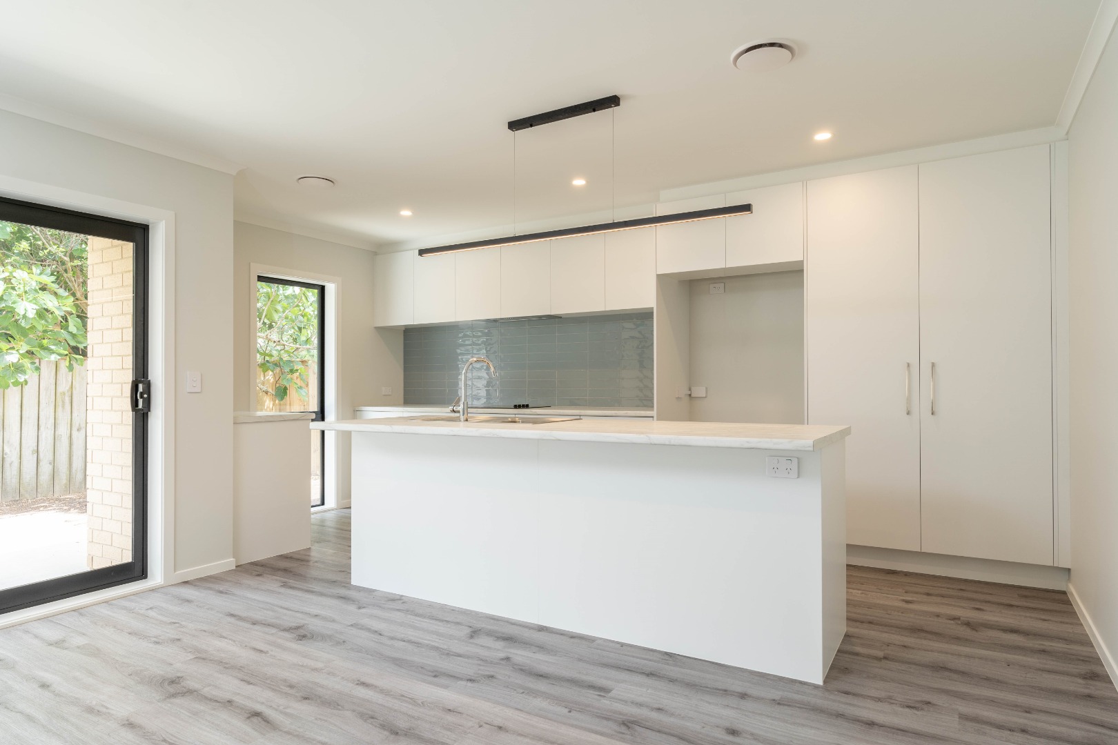 Paraparaumu - 4 Bedrooms