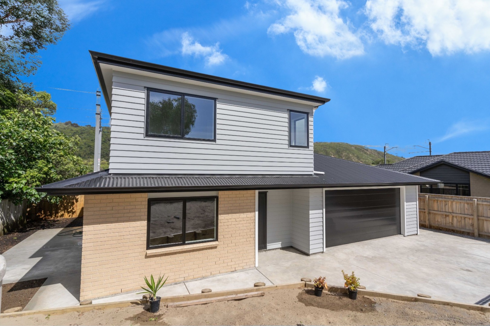 Paraparaumu - 4 Bedrooms