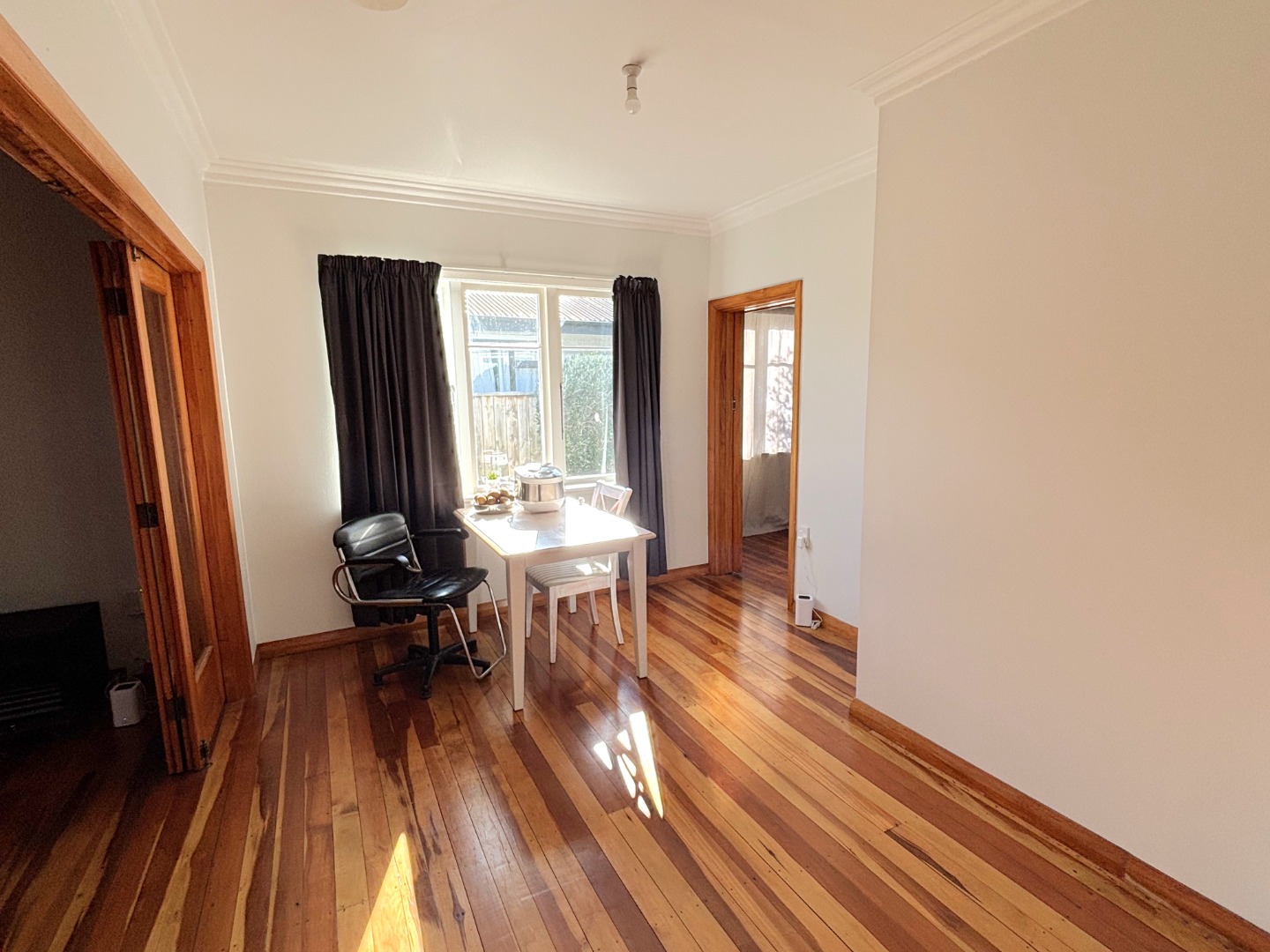 Awapuni - 4 Bedrooms 